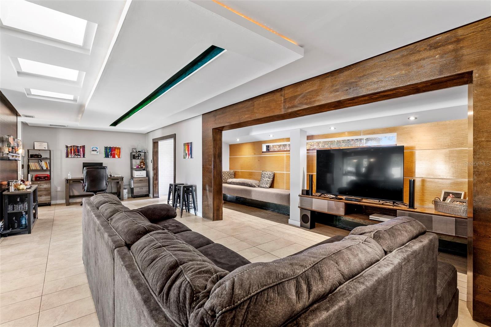 MEADOWBROOK ESTATES - Residential