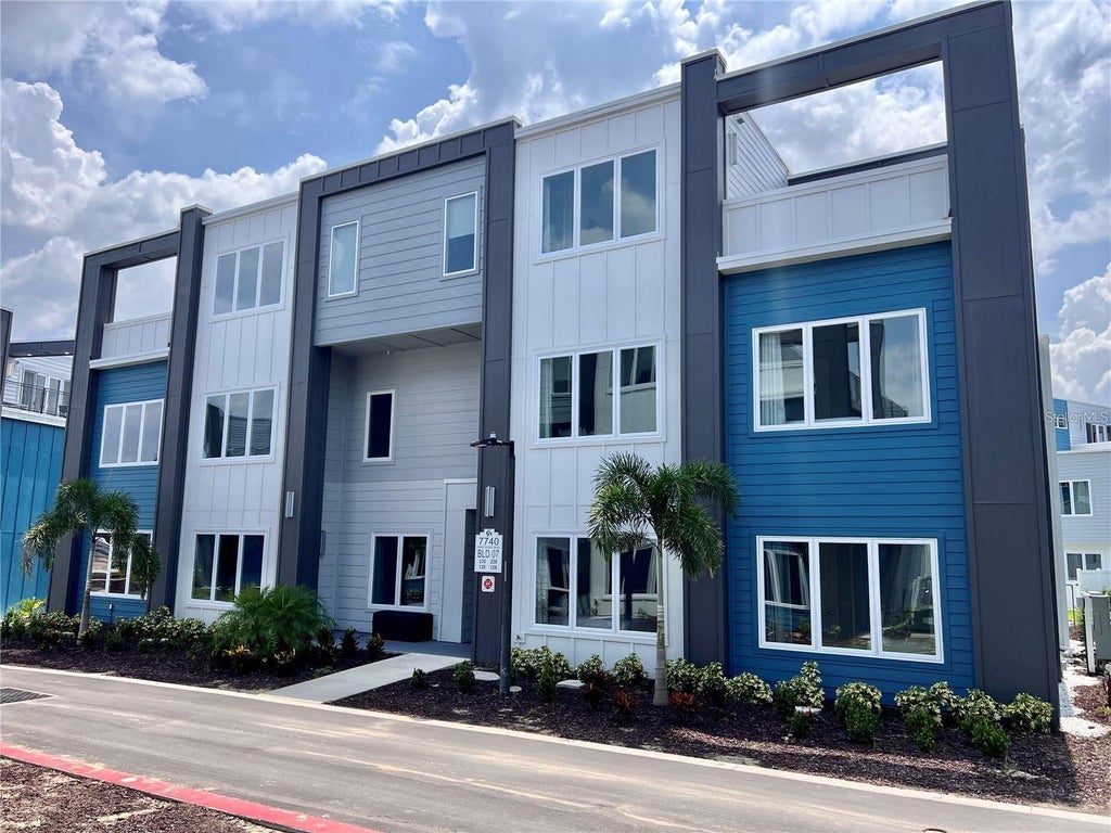 Photo of 7740 Sandy Ridge Drive #228, Kissimmee, FL 34747 (MLS # G5115349)
