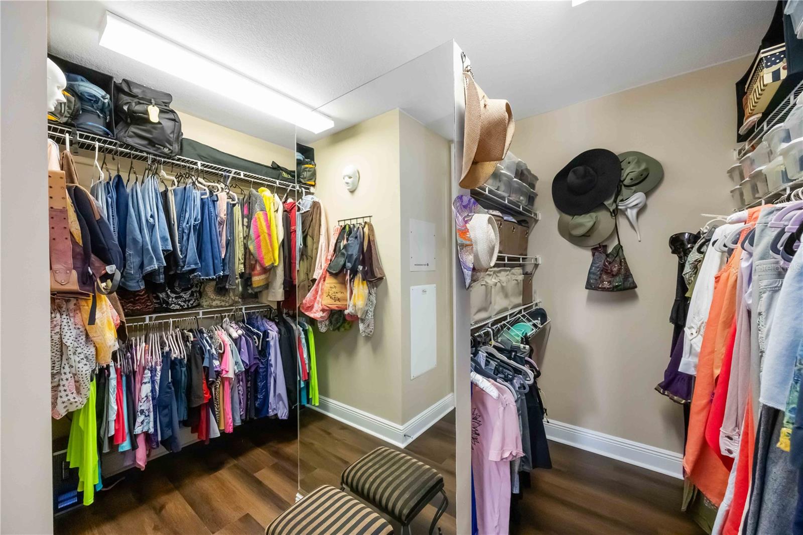 SARASOTA NATIONAL - Residential