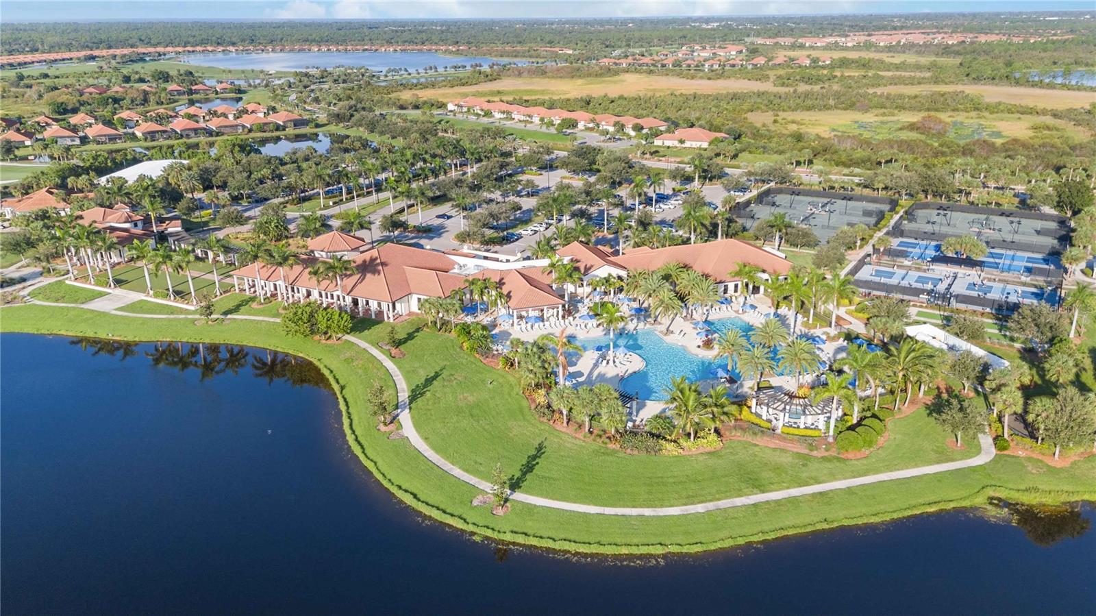 SARASOTA NATIONAL - Residential