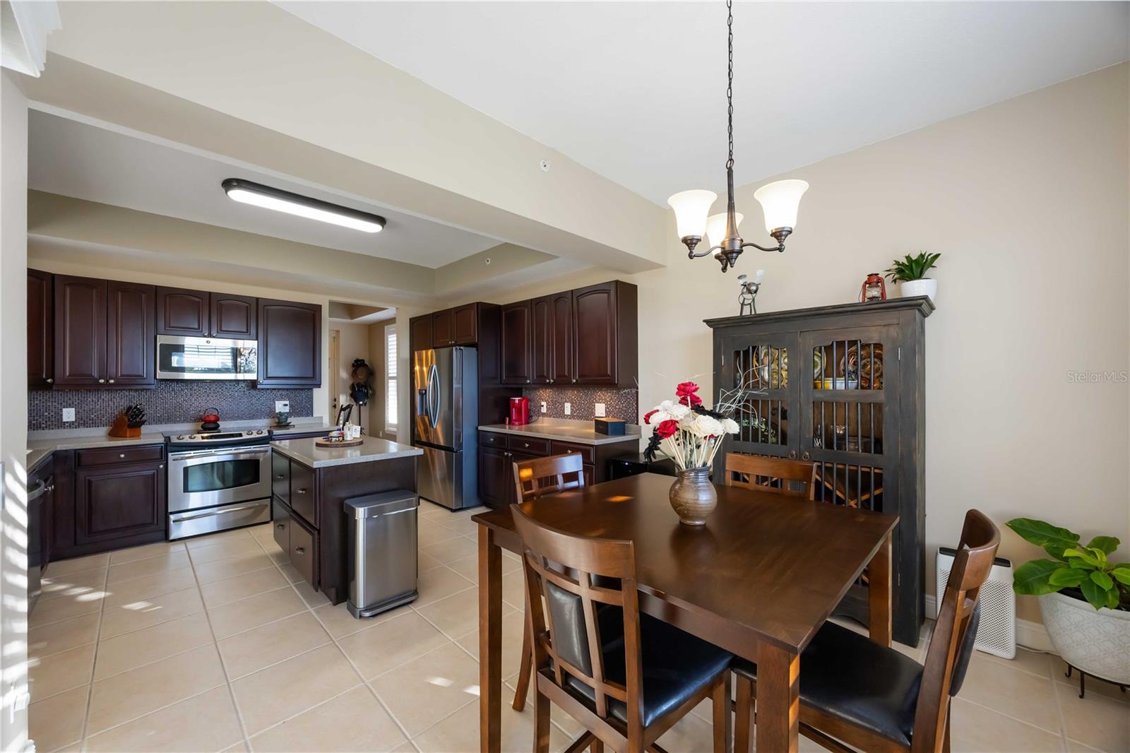 SARASOTA NATIONAL - Residential