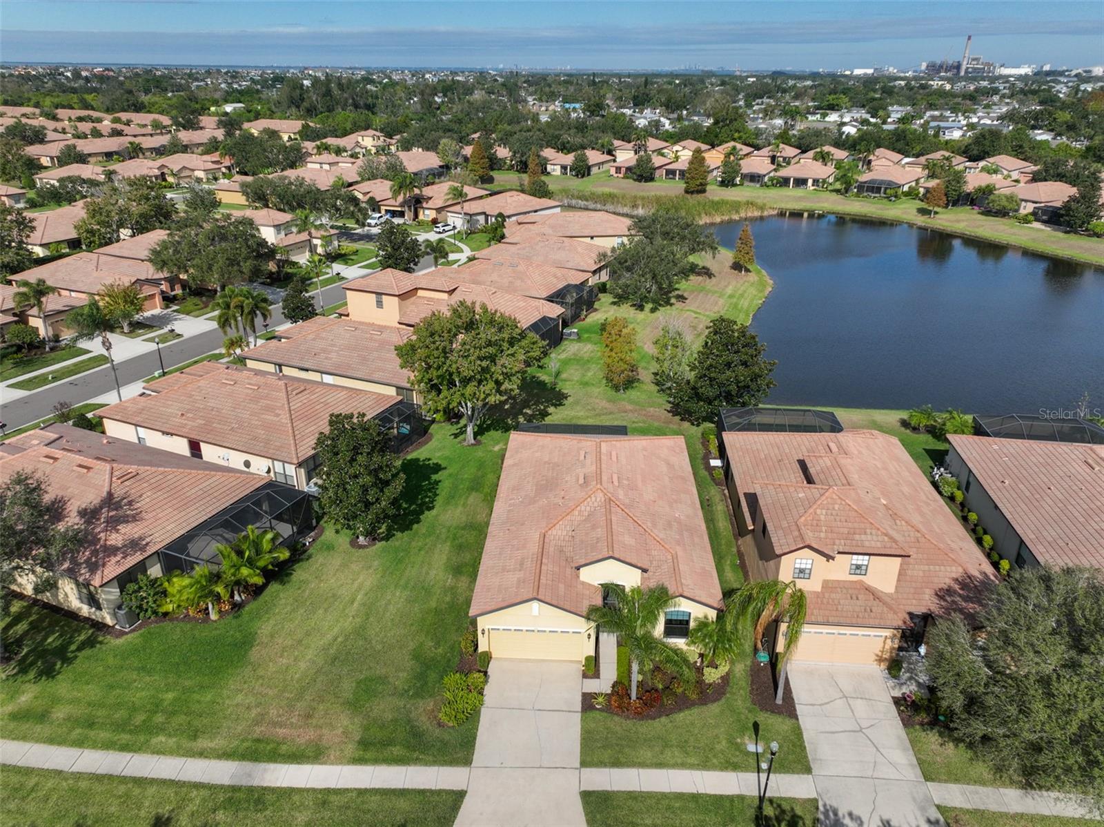 SOUTHSHORE FALLS PH 1 - Residential