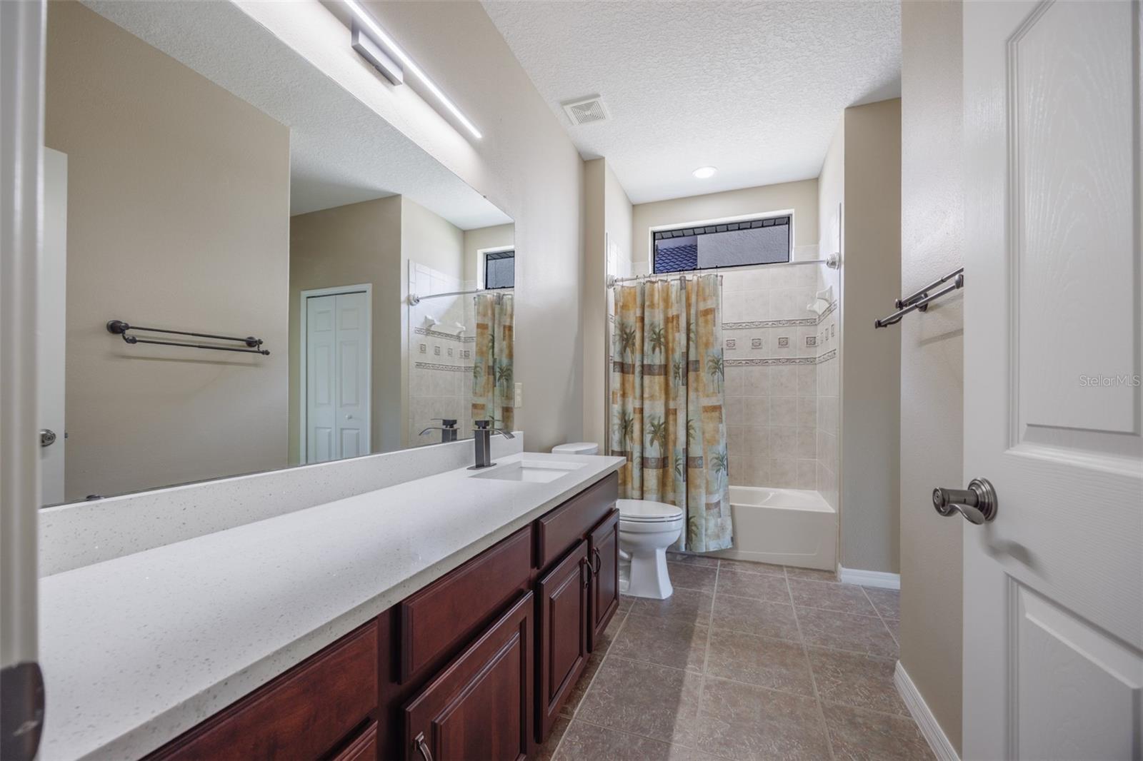 SOUTHSHORE FALLS PH 1 - Residential