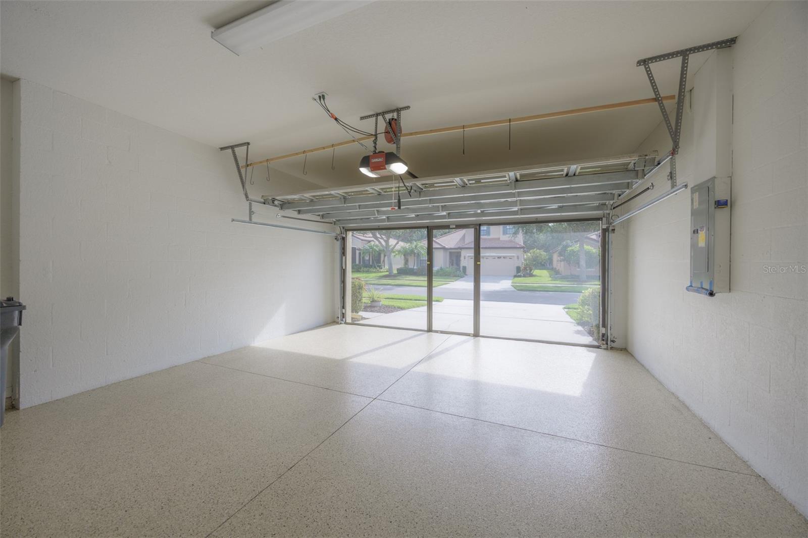 SOUTHSHORE FALLS PH 1 - Residential