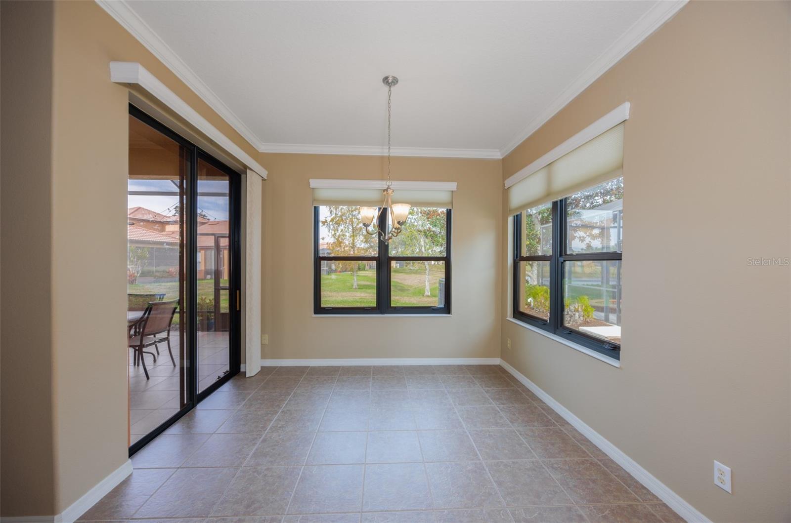 SOUTHSHORE FALLS PH 1 - Residential