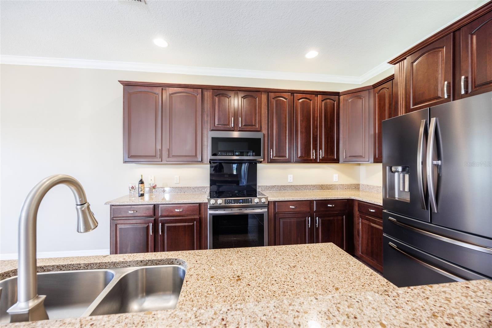 SOUTHSHORE FALLS PH 1 - Residential