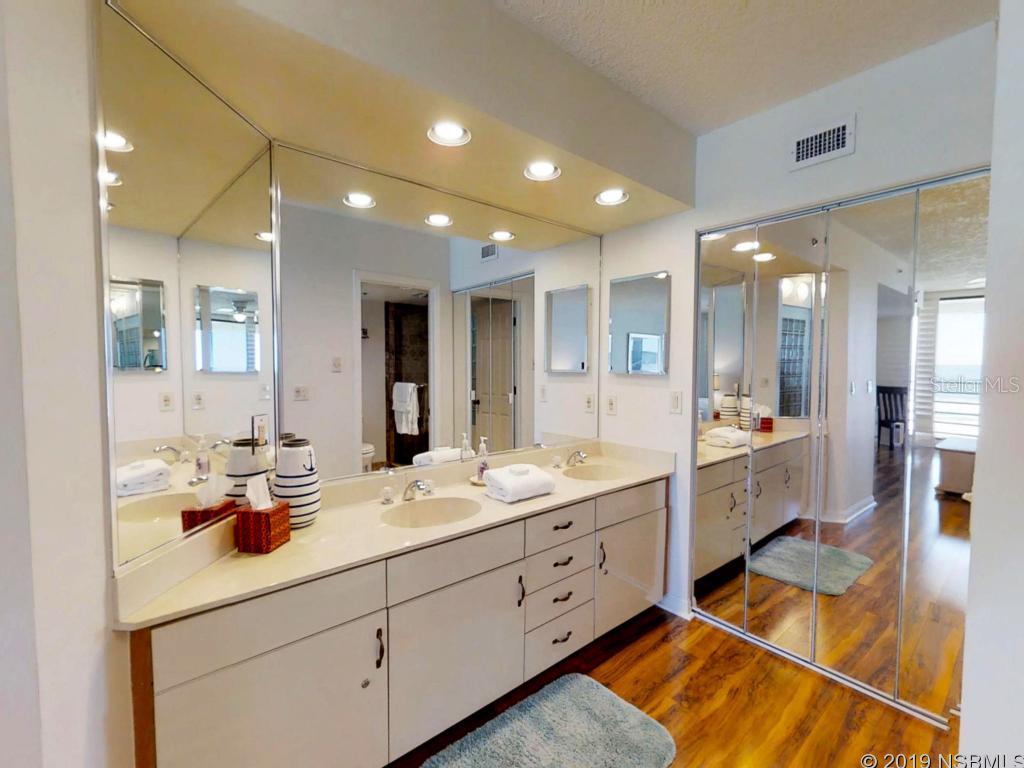 Ebb Tide Condo - Residential