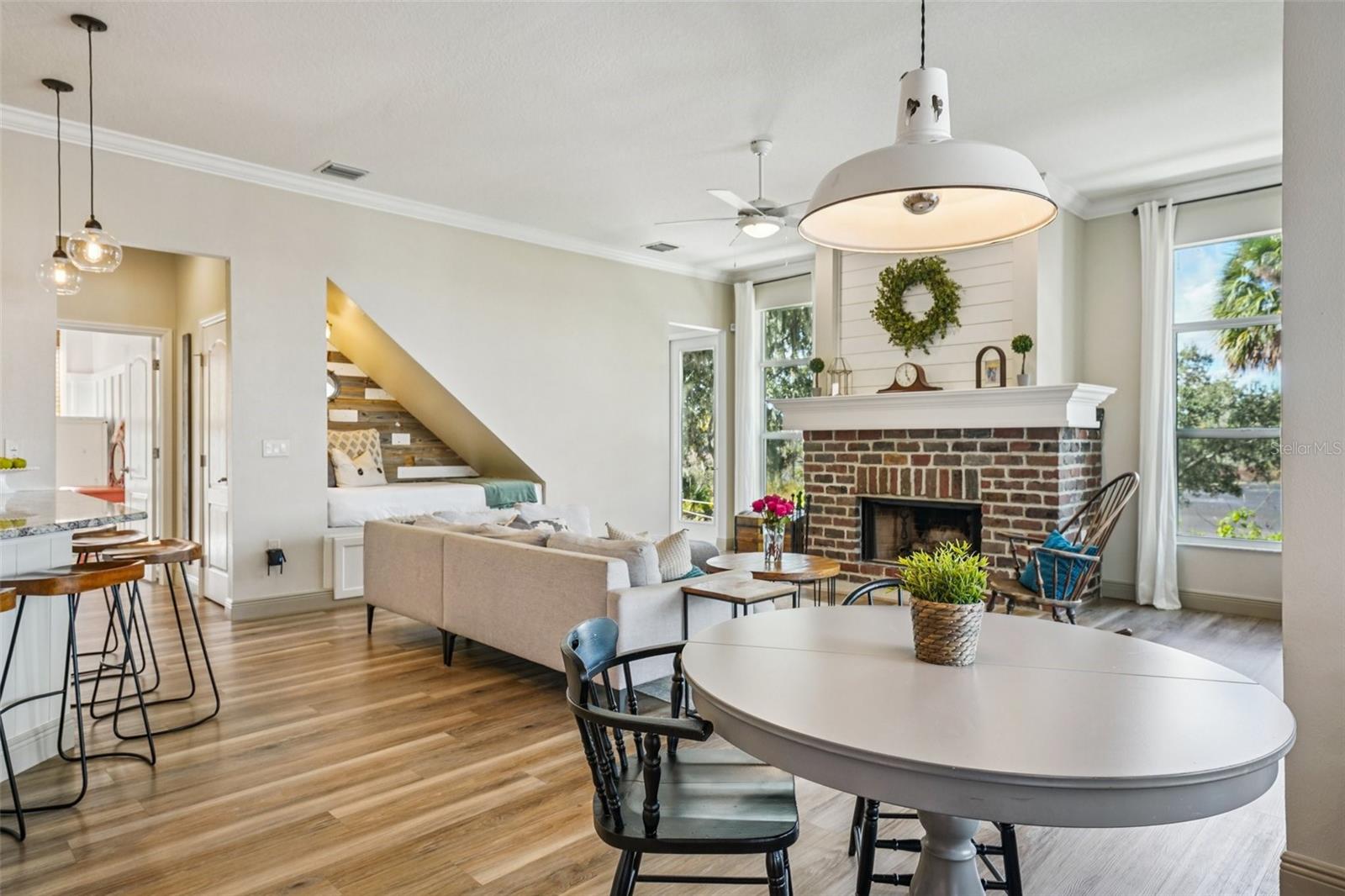 11325 HIDDEN VALLEY LANE