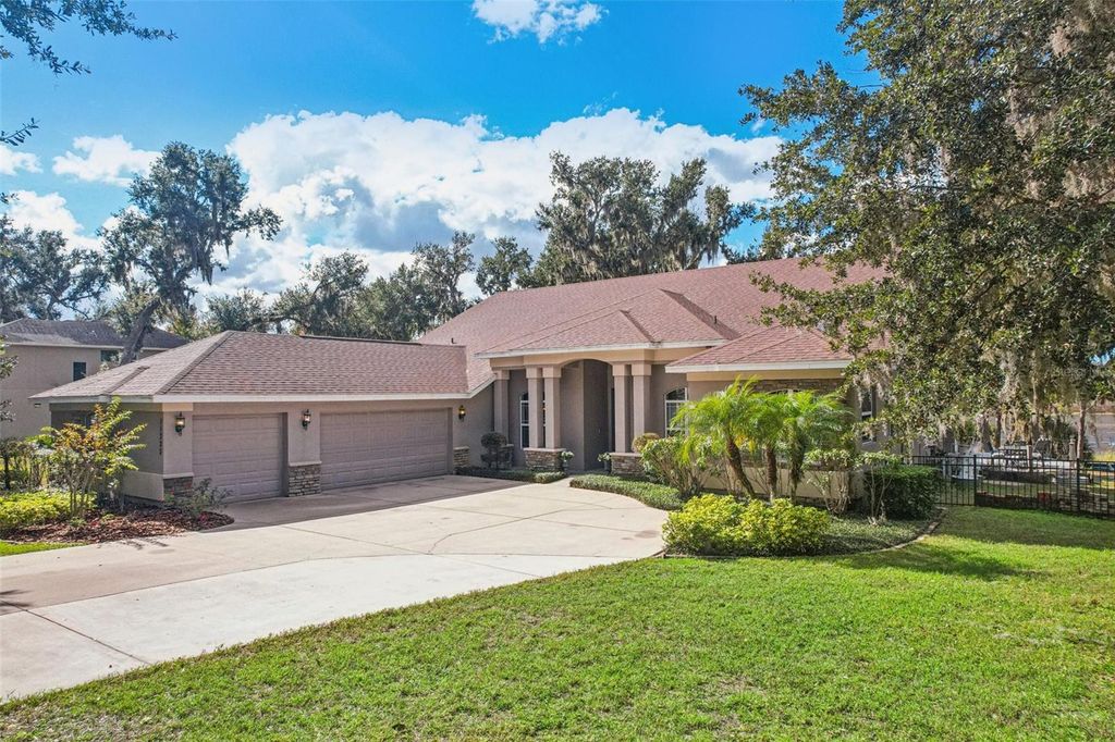 Photo of 11325 Hidden Valley Lane, Riverview, FL 33569 (MLS # TB8463102)