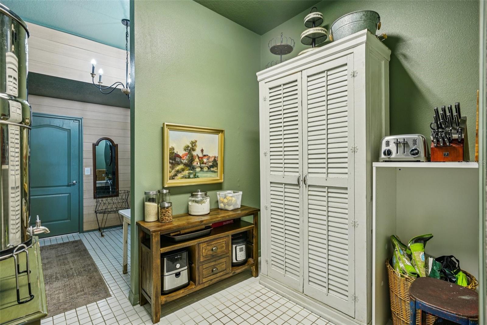 VERANDAH SUB - Residential