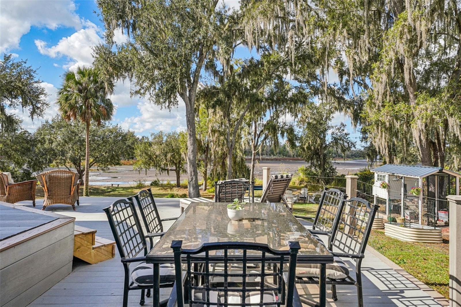 VERANDAH SUB - Residential