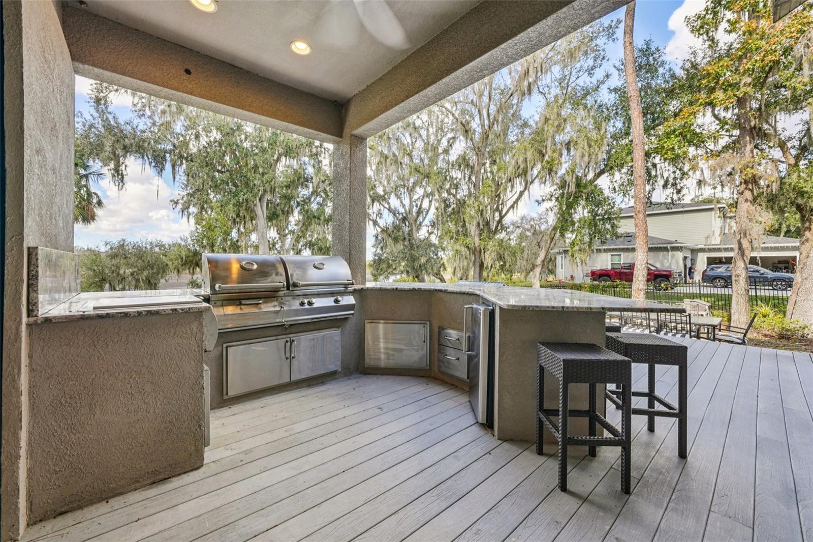 VERANDAH SUB - Residential