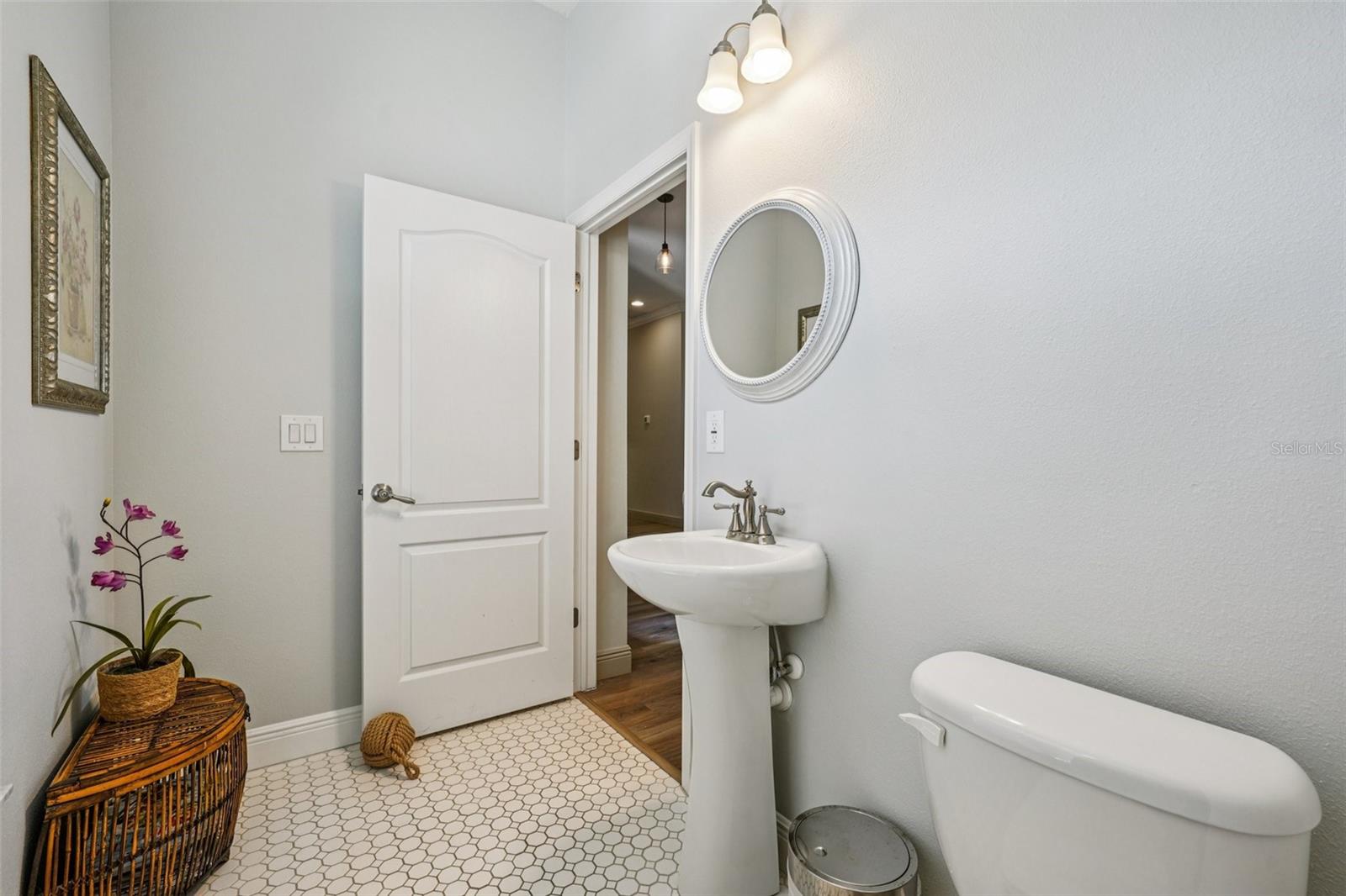 VERANDAH SUB - Residential