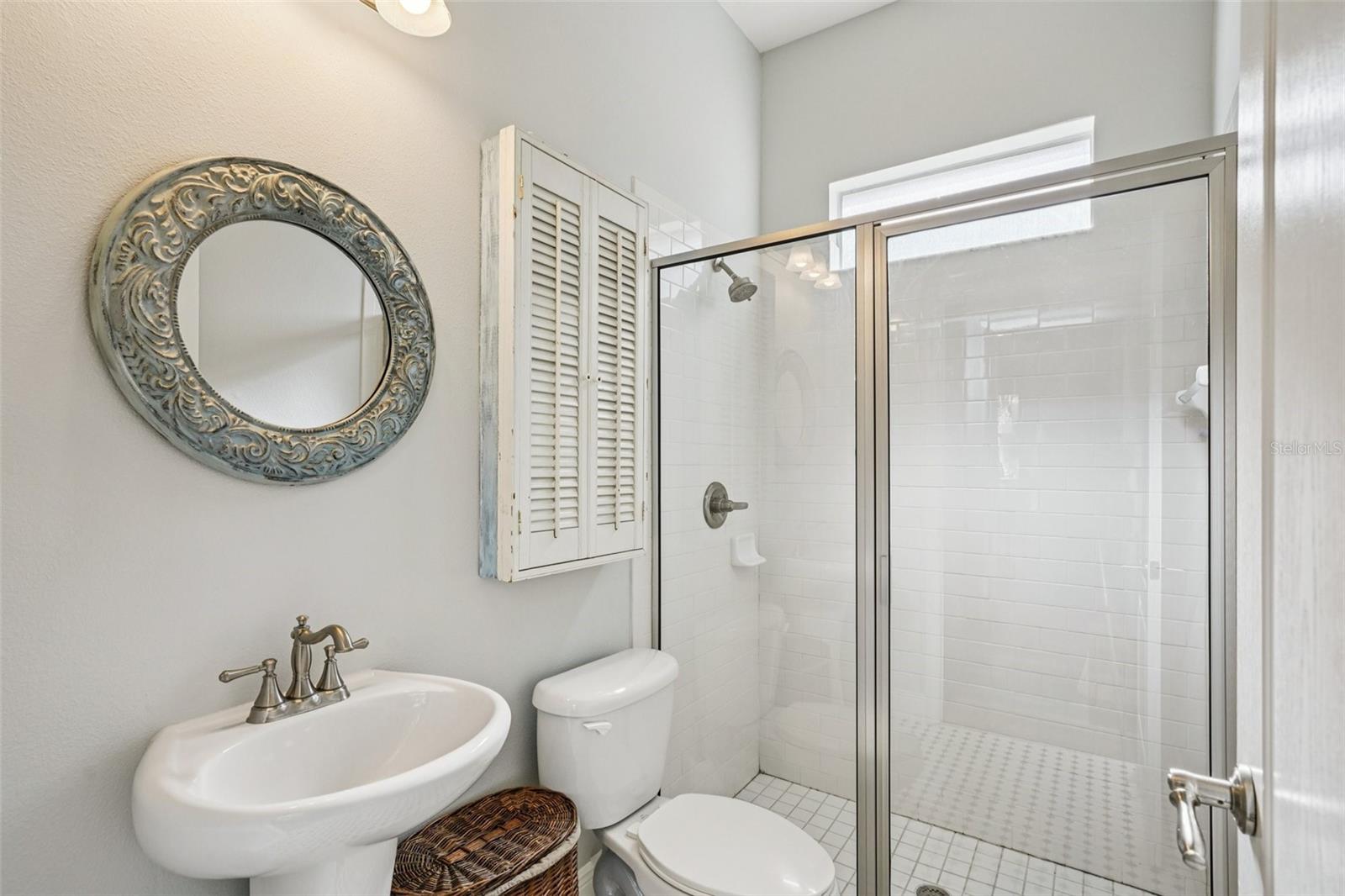 VERANDAH SUB - Residential