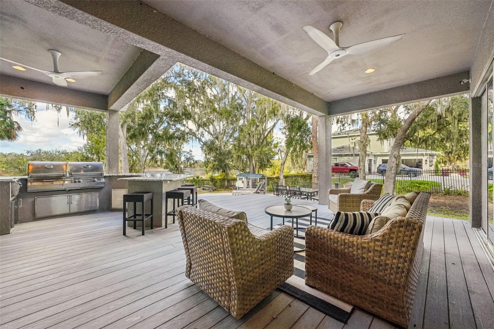 VERANDAH SUB - Residential