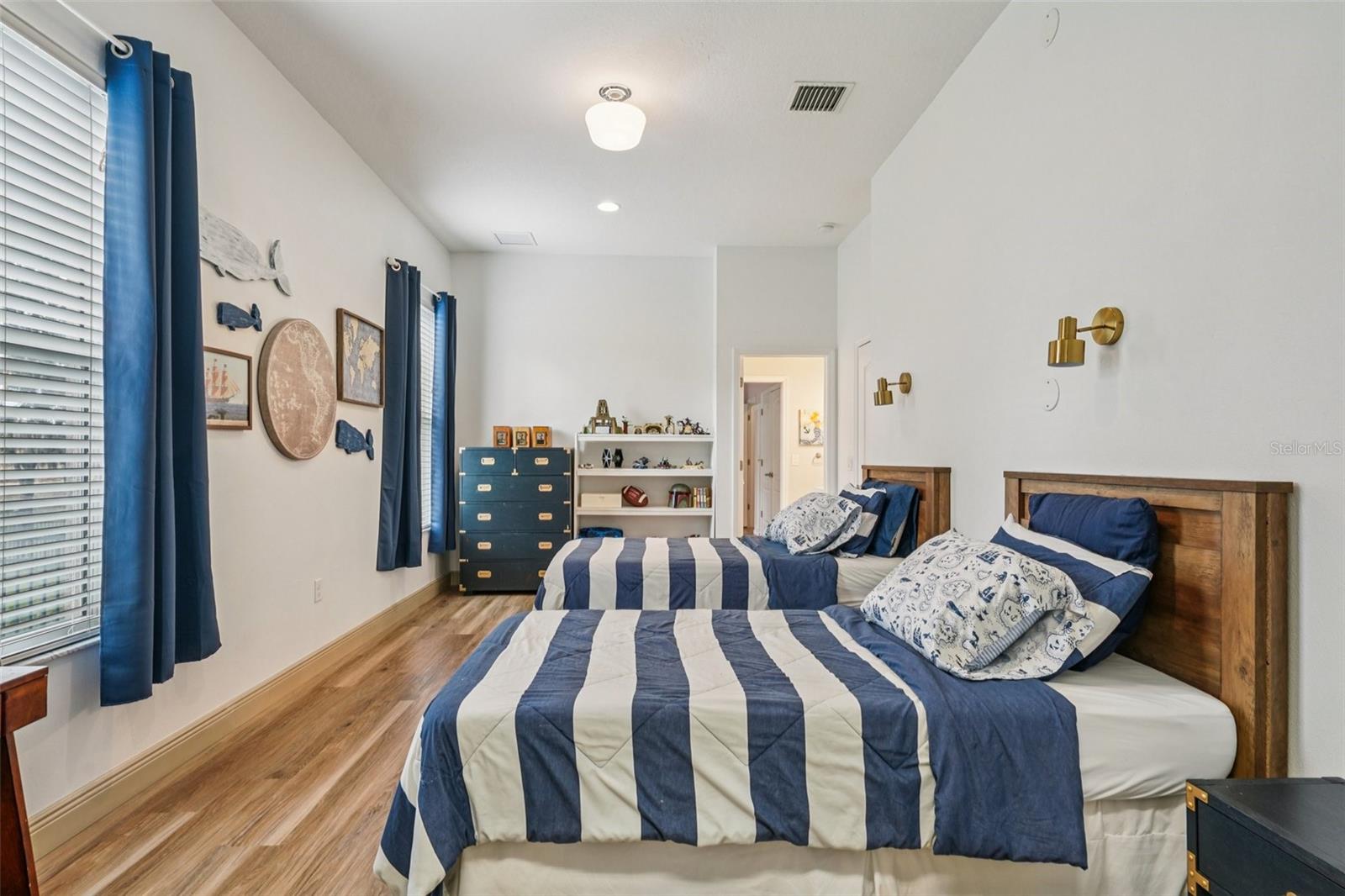 VERANDAH SUB - Residential