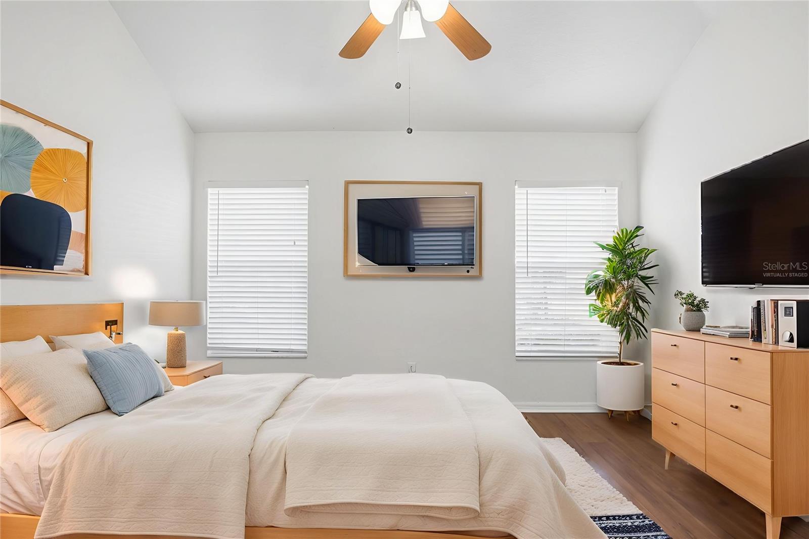 7512 OXFORD GARDEN CIRCLE