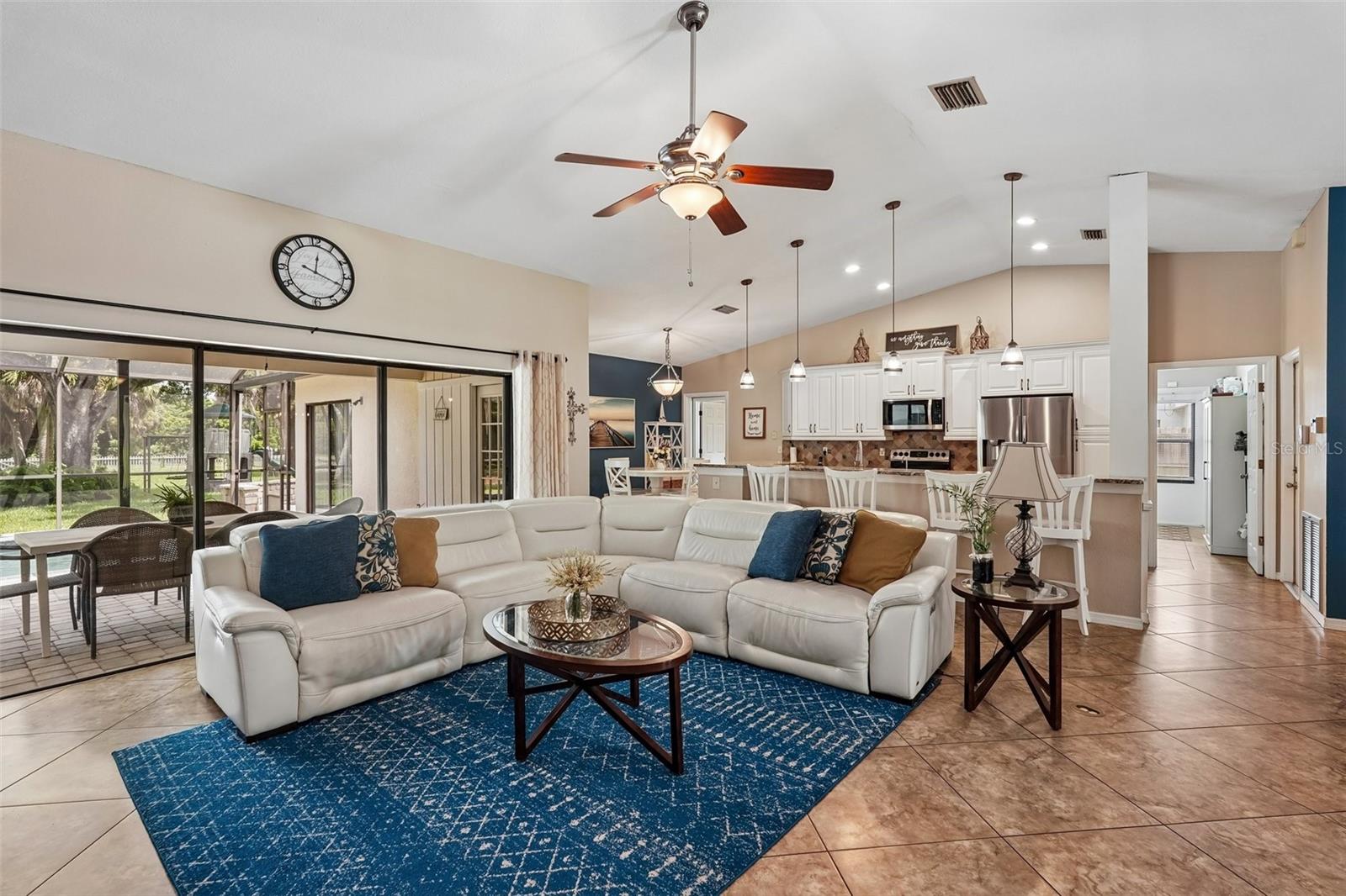 3941 KINGSTON DRIVE