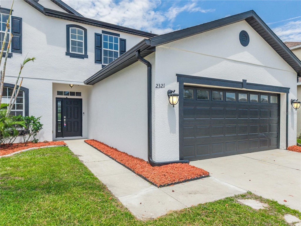 Photo of 2321 The Oaks Boulevard, Kissimmee, FL 34746 (MLS # S5156742)