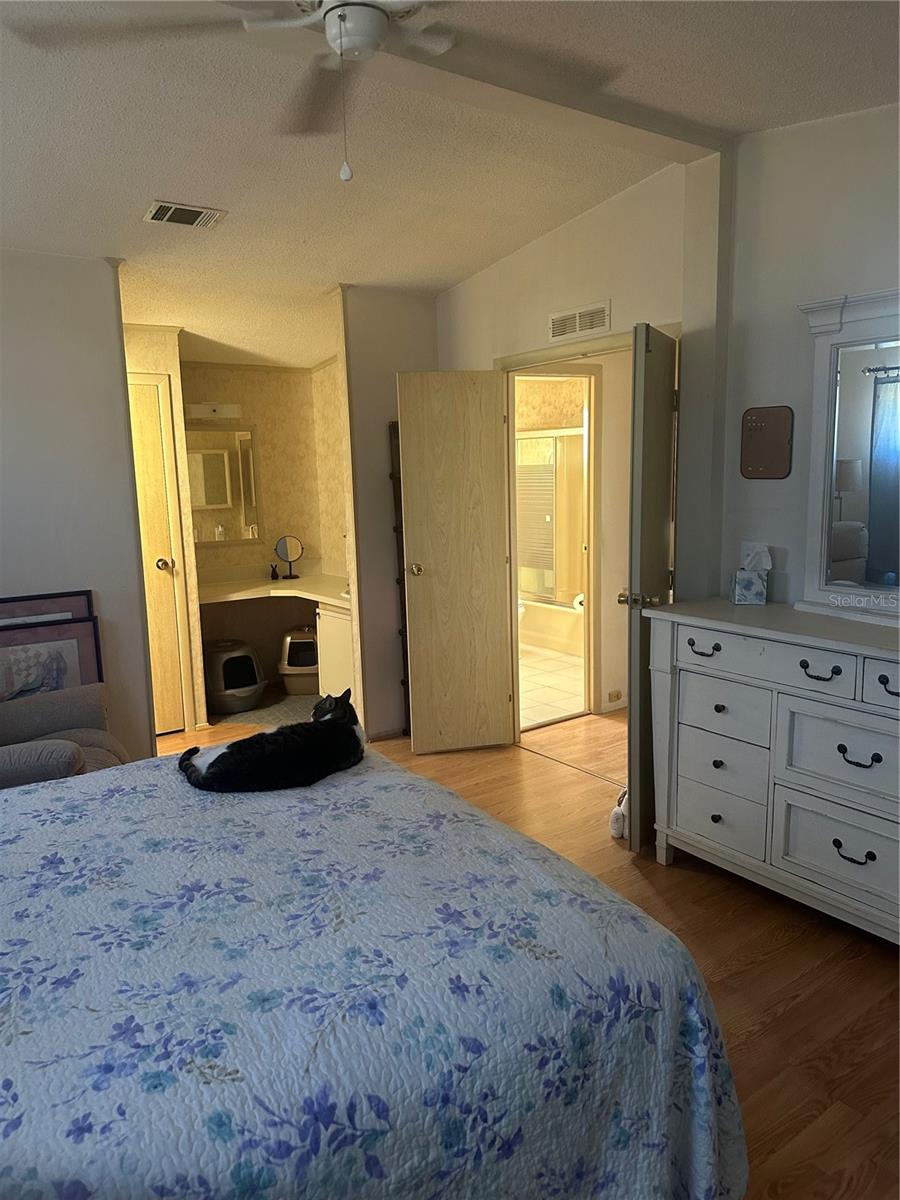 LADY LAKE ORANGE BLOSSOM GARDENS UNIT 08 - Residential