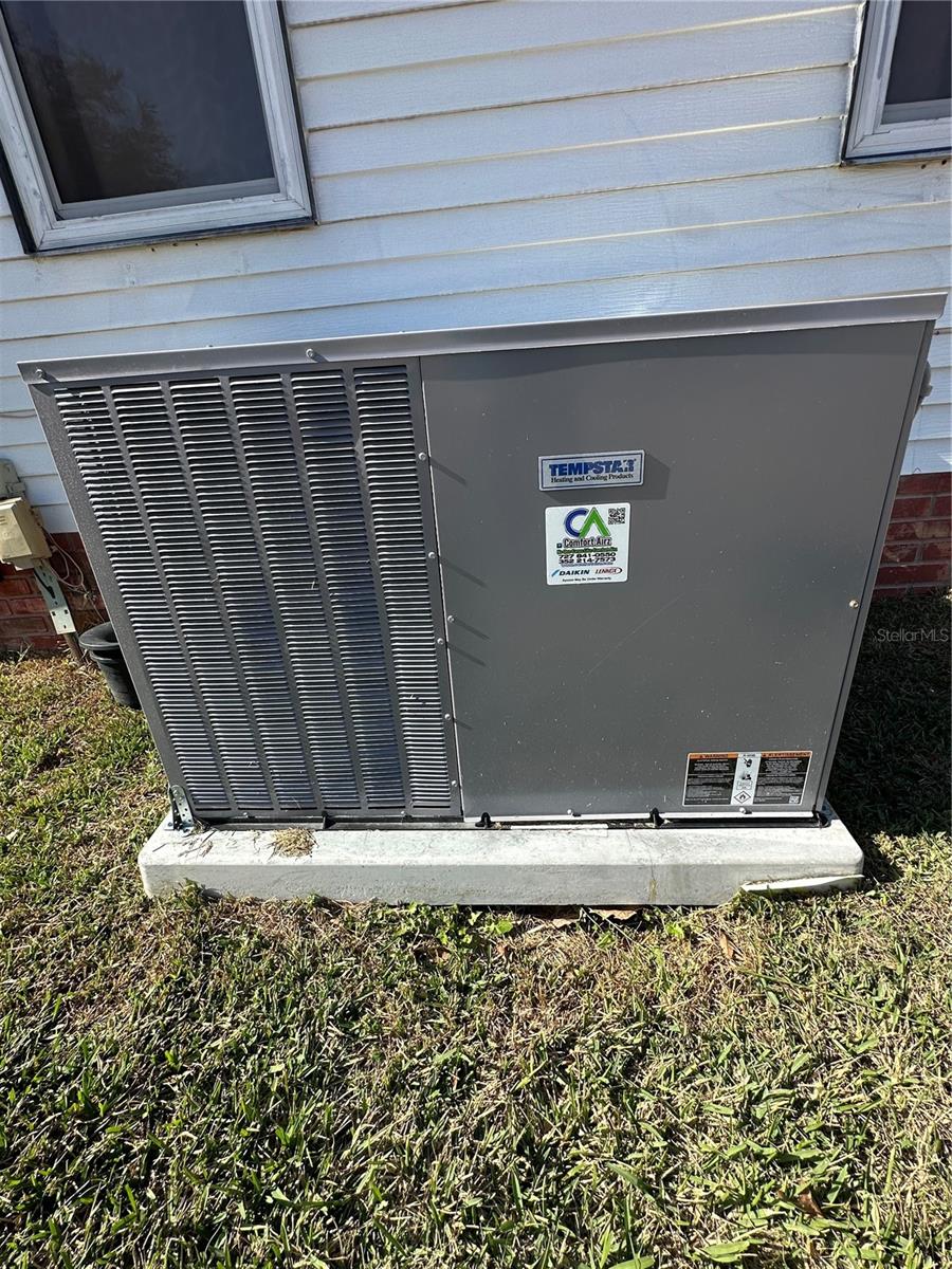 LADY LAKE ORANGE BLOSSOM GARDENS UNIT 08 - Residential