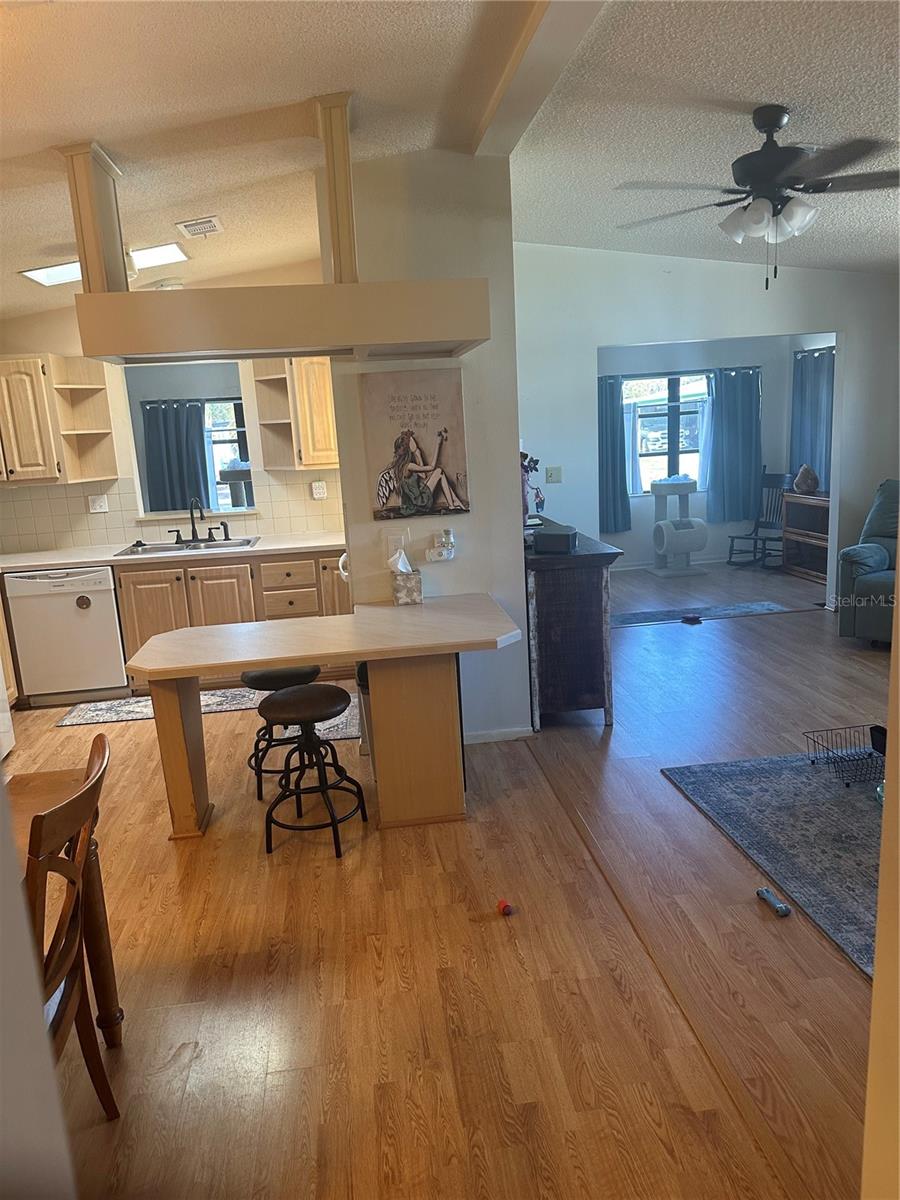 LADY LAKE ORANGE BLOSSOM GARDENS UNIT 08 - Residential