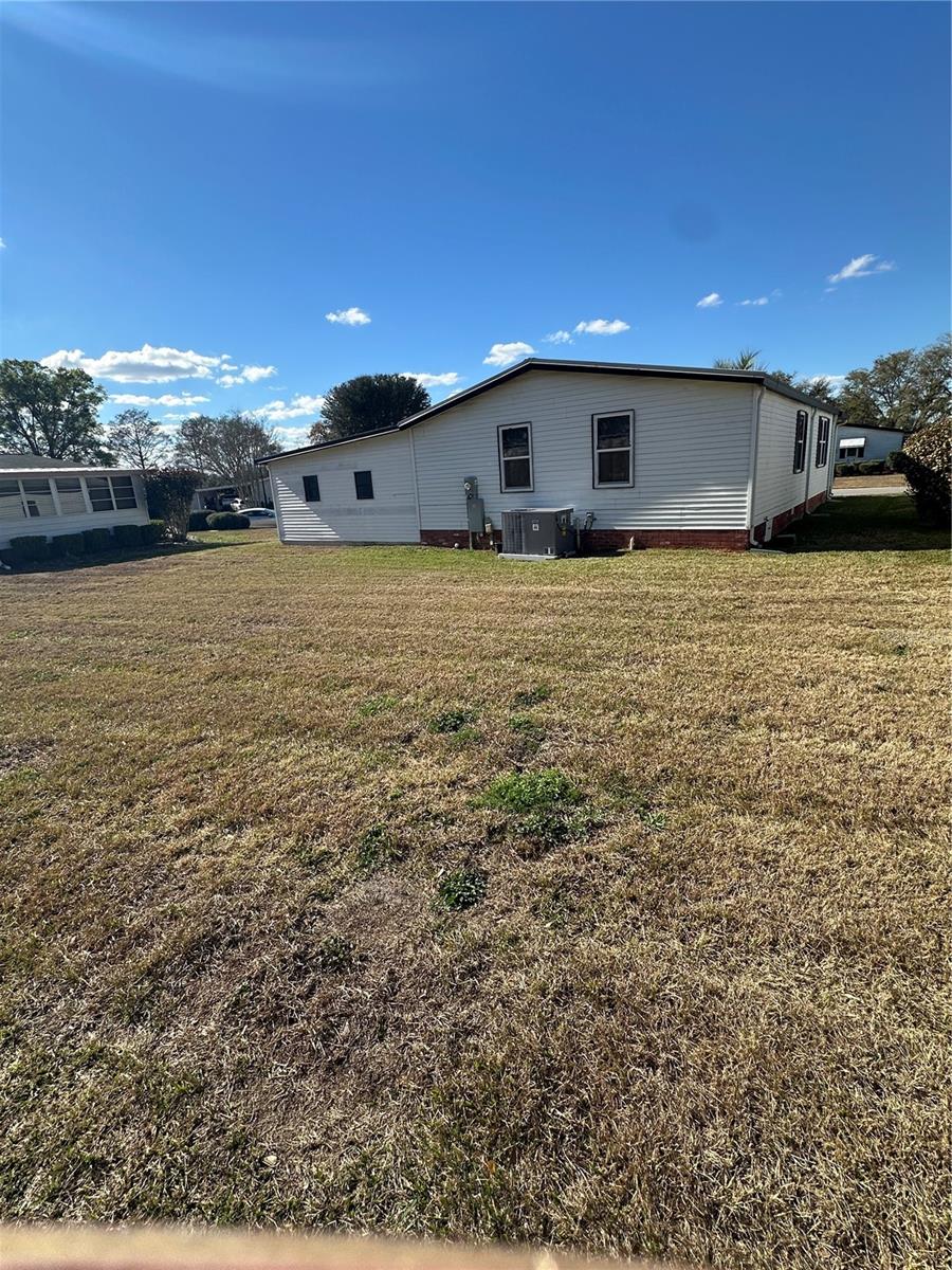 LADY LAKE ORANGE BLOSSOM GARDENS UNIT 08 - Residential