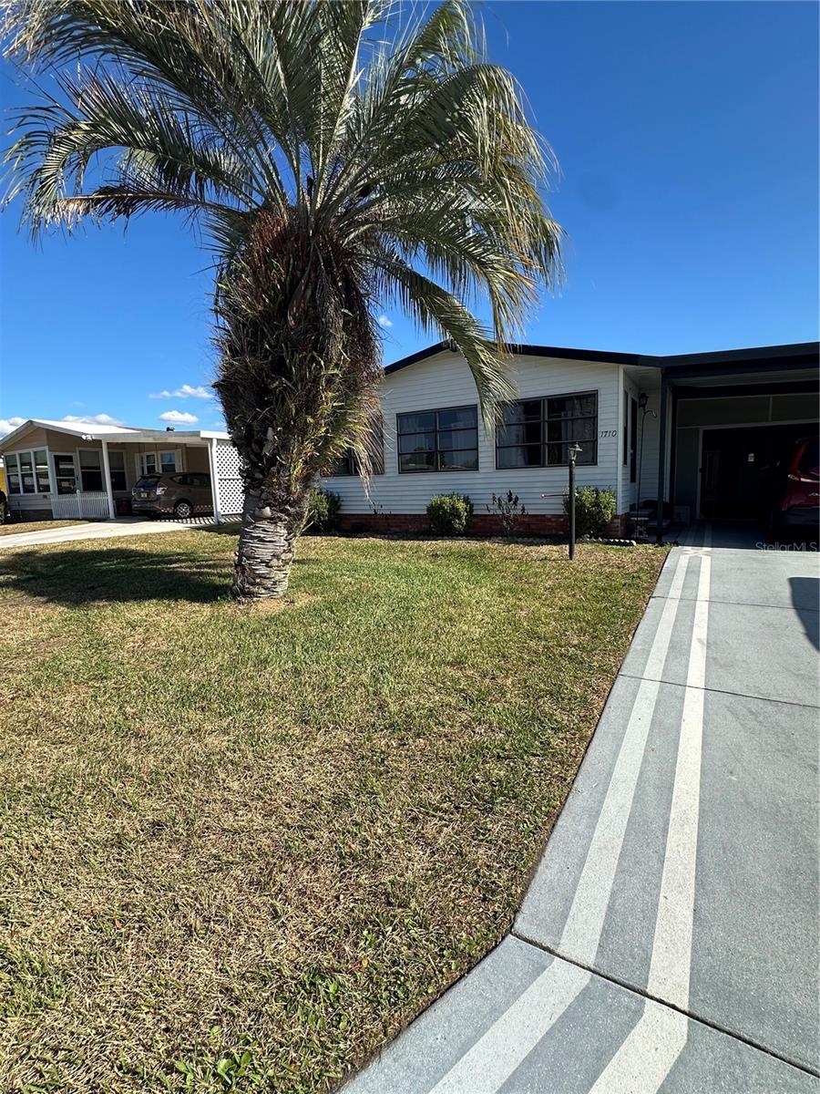 LADY LAKE ORANGE BLOSSOM GARDENS UNIT 08 - Residential