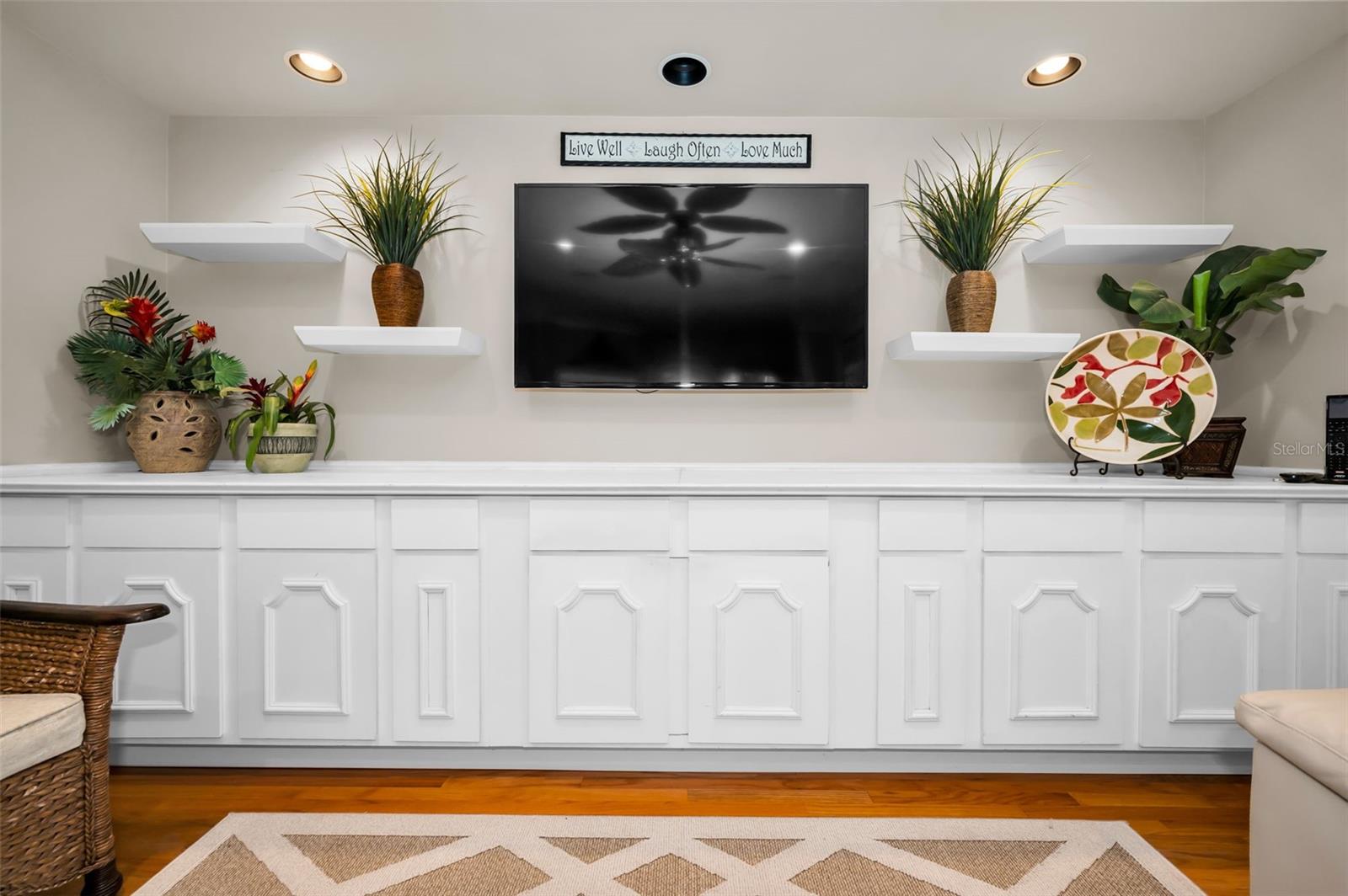 CLAIR MEL SUB UNIT - Residential