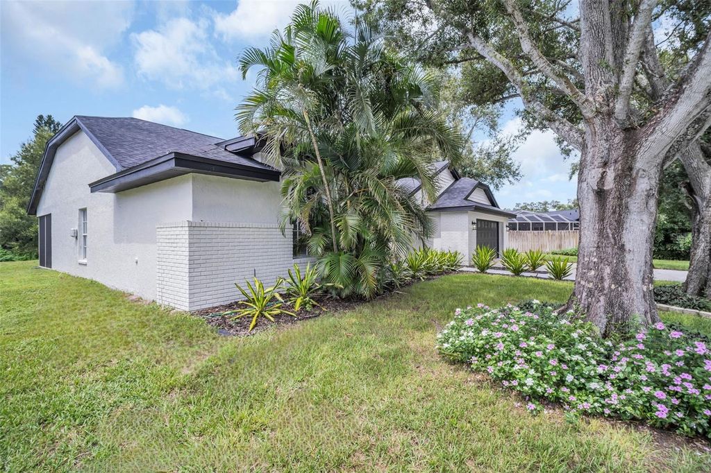 Photo of 2830 Resnik Circle W, Palm Harbor, FL 34683 (MLS # TB8417724)