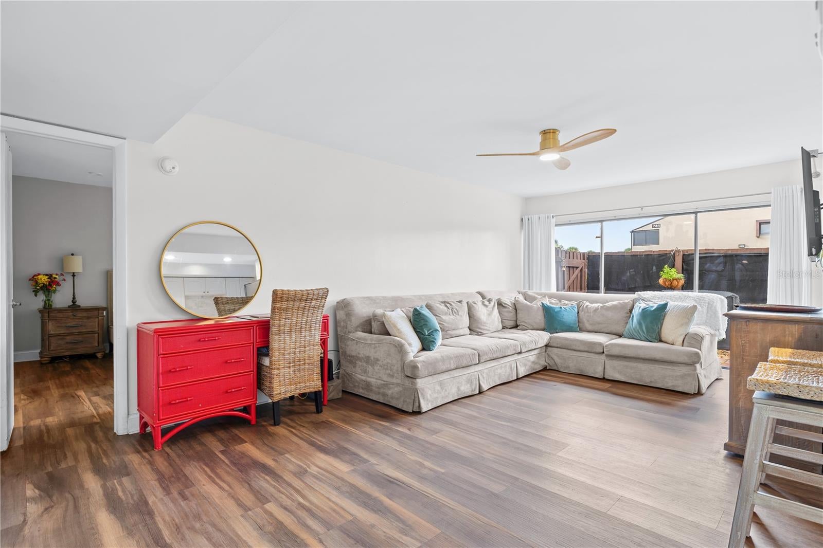 782 VILLAGE LAKE TERRACE N 103