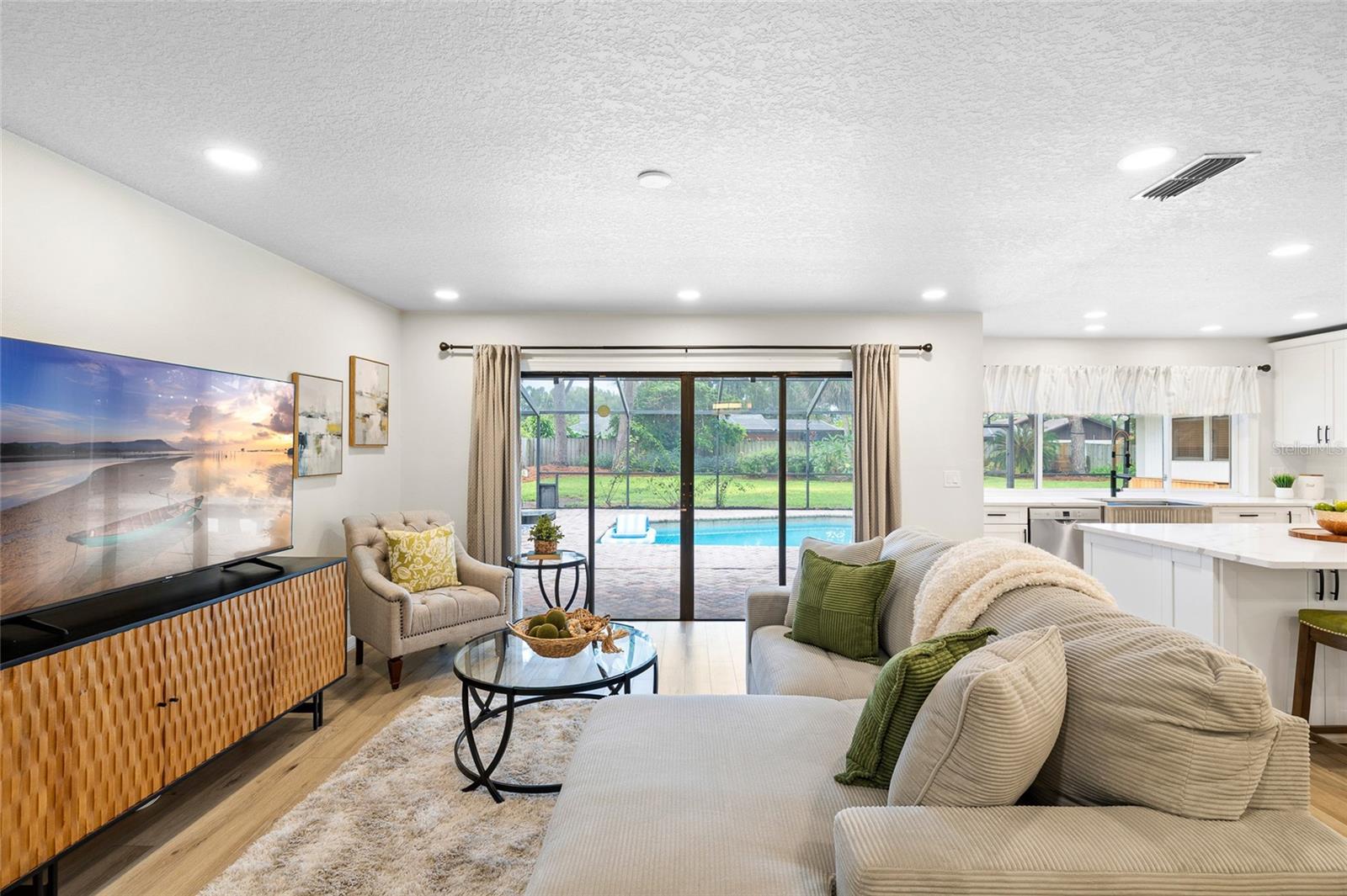 CARROLLWOOD VILLAGE PH 2 VI - Residential