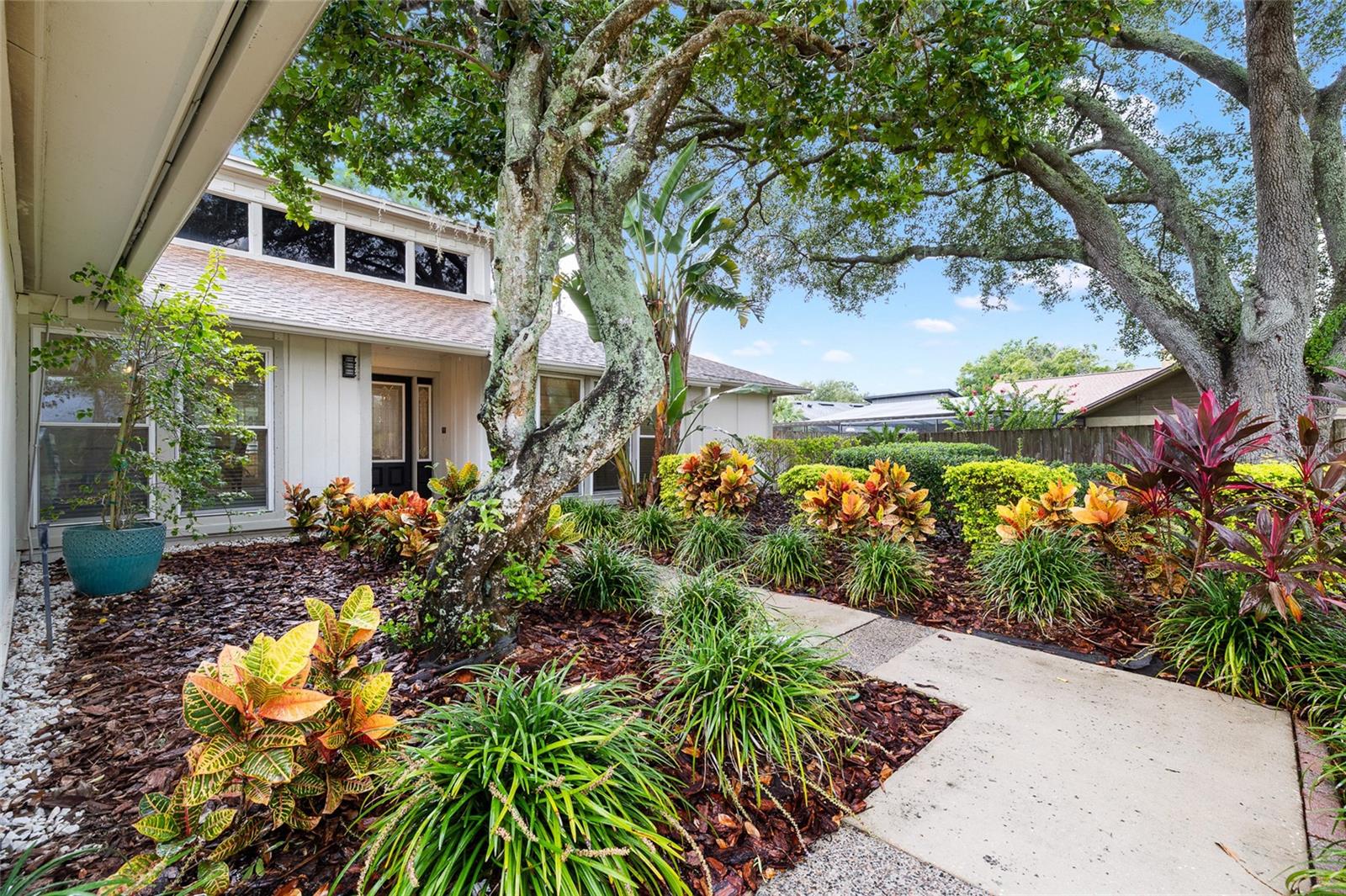 CARROLLWOOD VILLAGE PH 2 VI - Residential