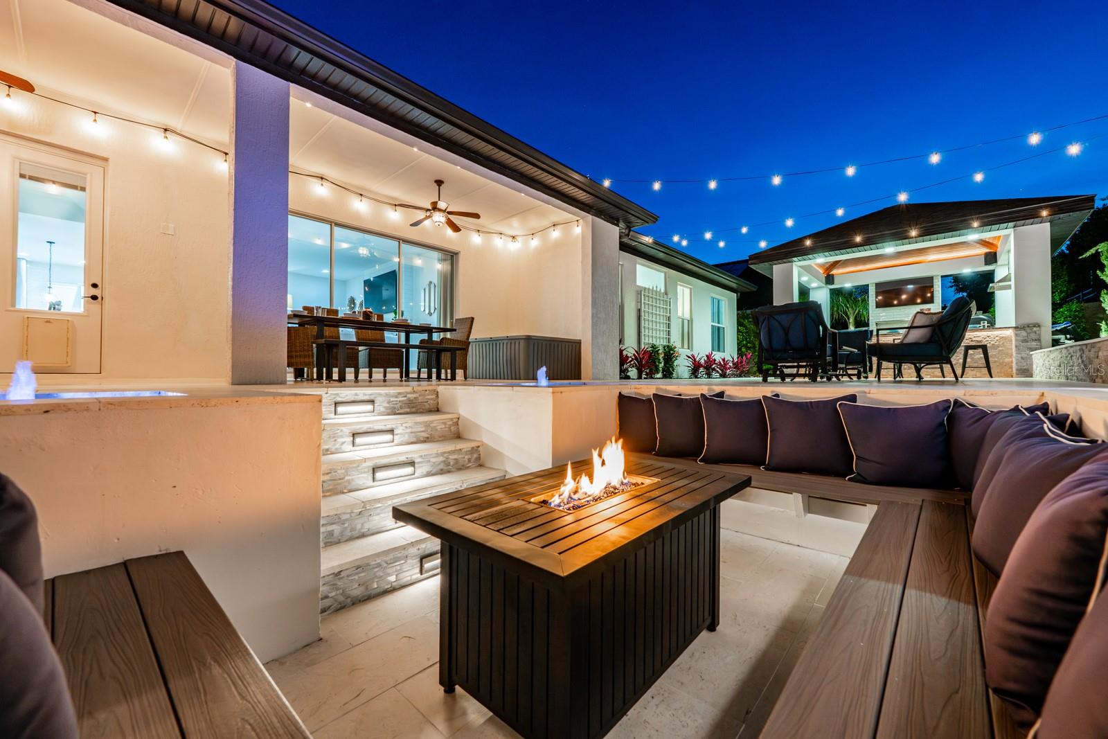 JOHNS LAKE LANDING - Residential