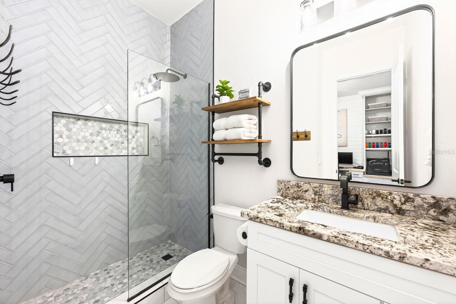 JOHNS LAKE LANDING - Residential