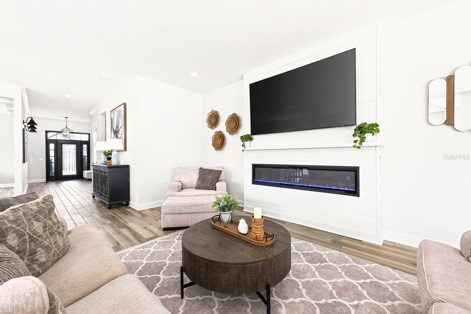 JOHNS LAKE LANDING - Residential