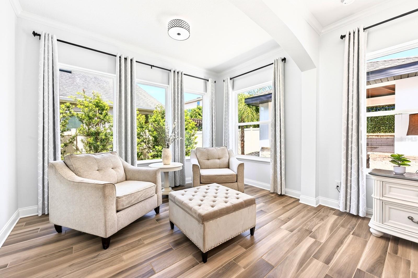 JOHNS LAKE LANDING - Residential