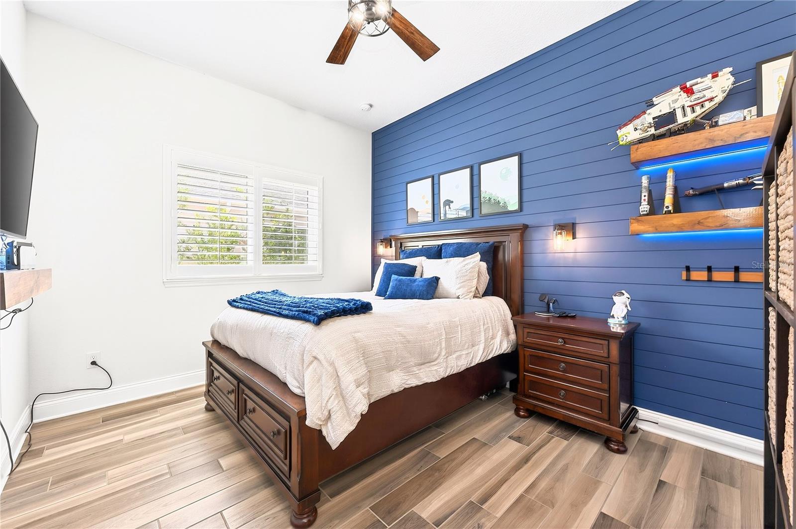 JOHNS LAKE LANDING - Residential