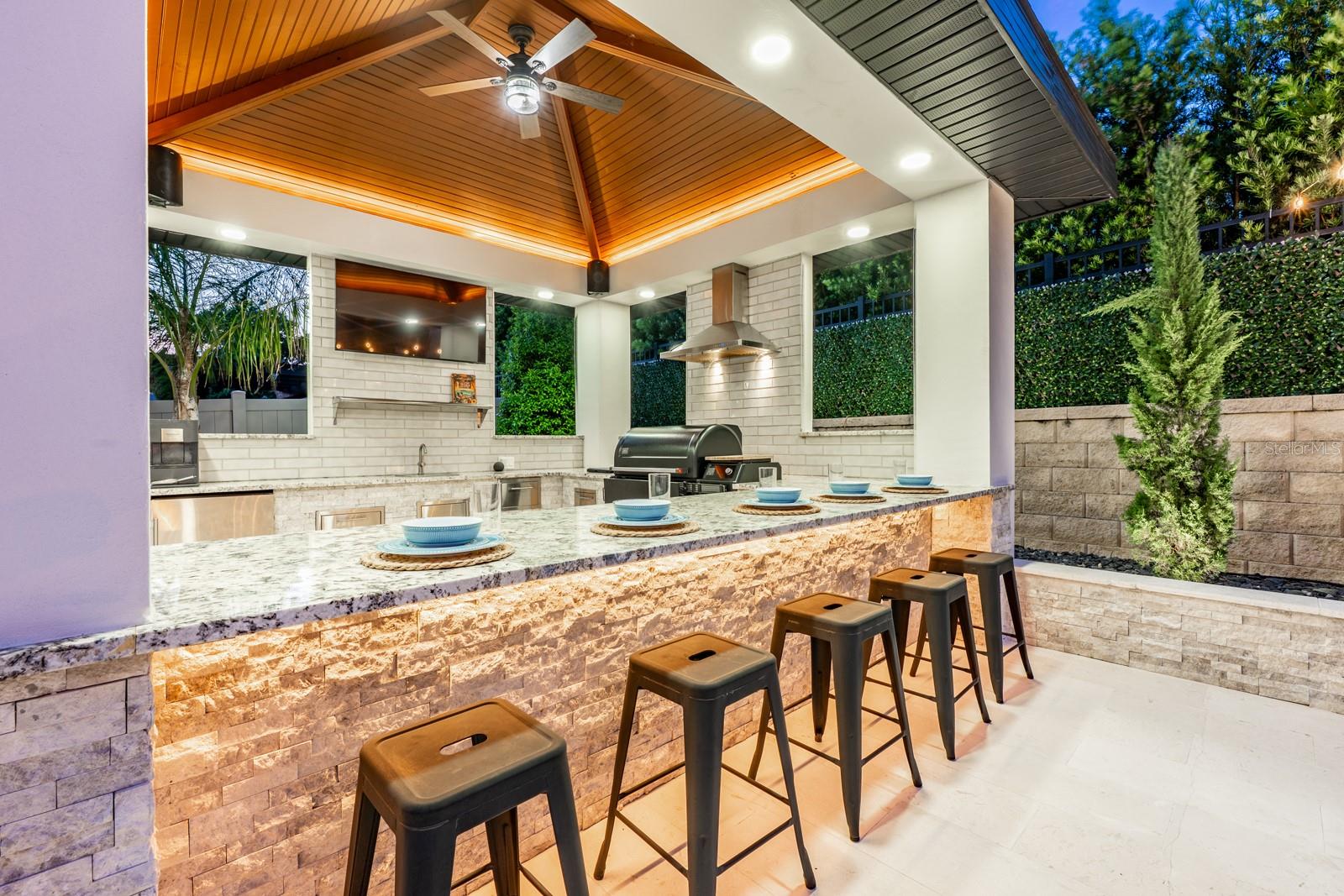 JOHNS LAKE LANDING - Residential