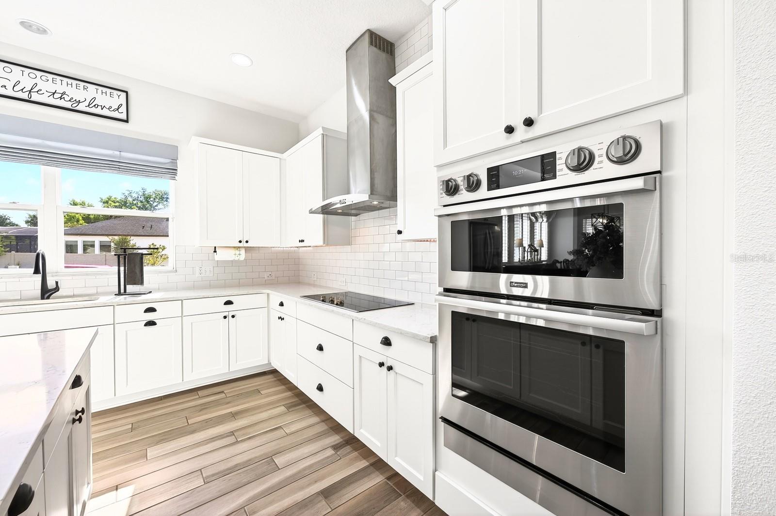 JOHNS LAKE LANDING - Residential