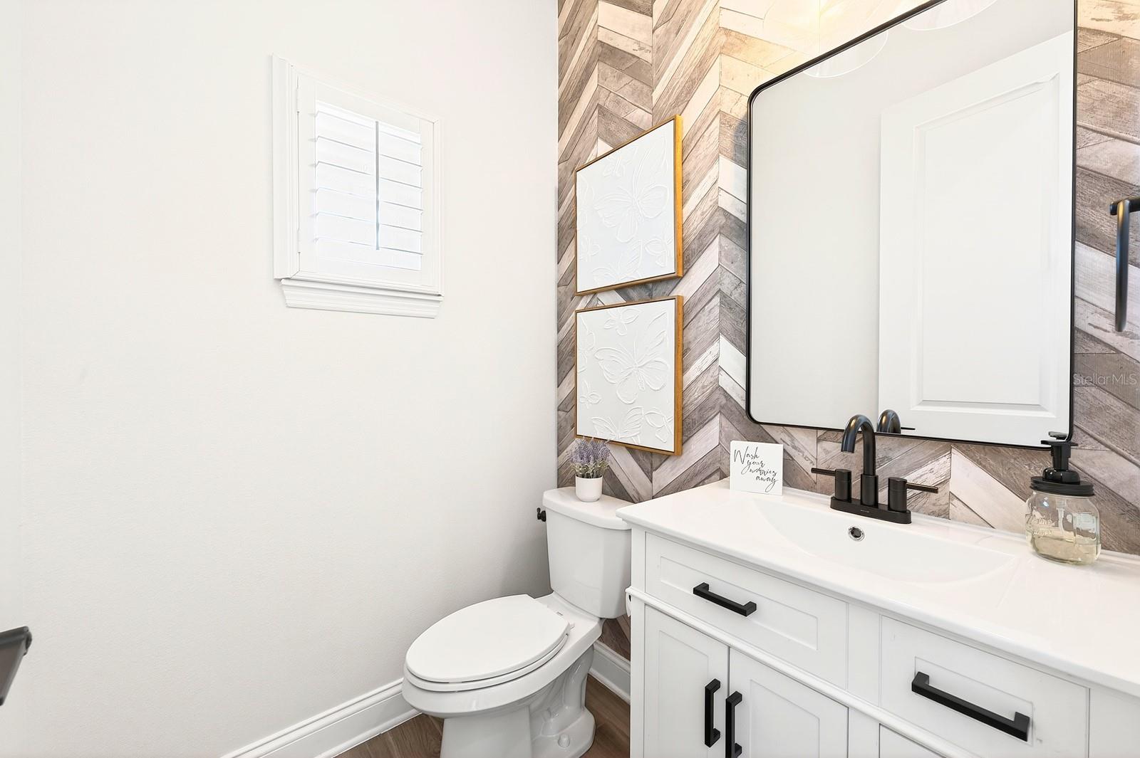 JOHNS LAKE LANDING - Residential