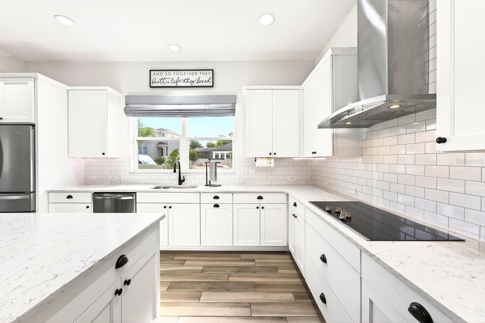 JOHNS LAKE LANDING - Residential