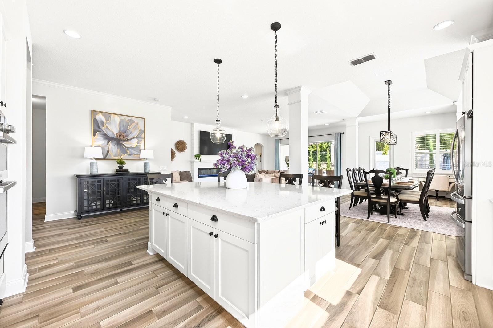 JOHNS LAKE LANDING - Residential