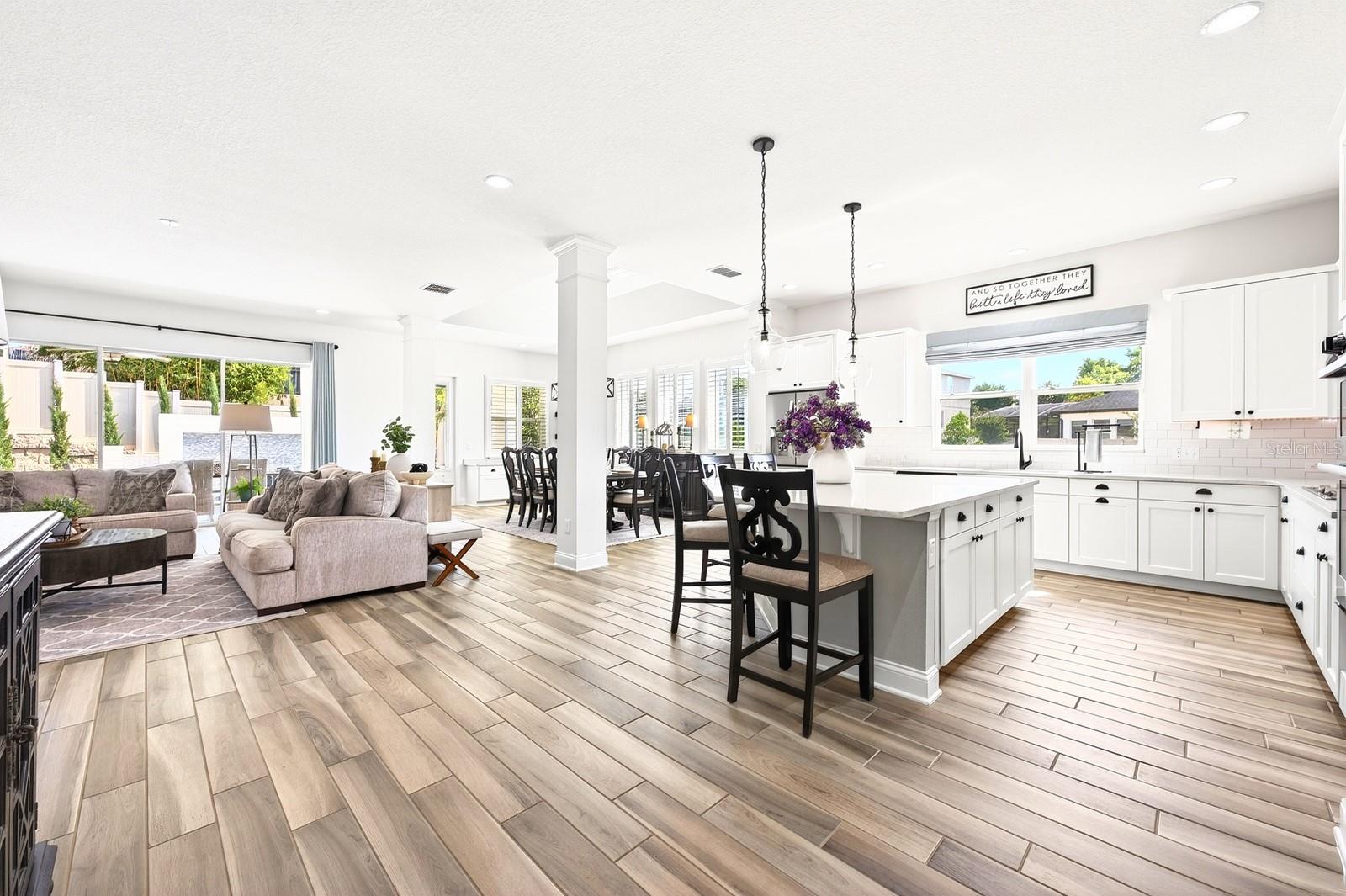 JOHNS LAKE LANDING - Residential