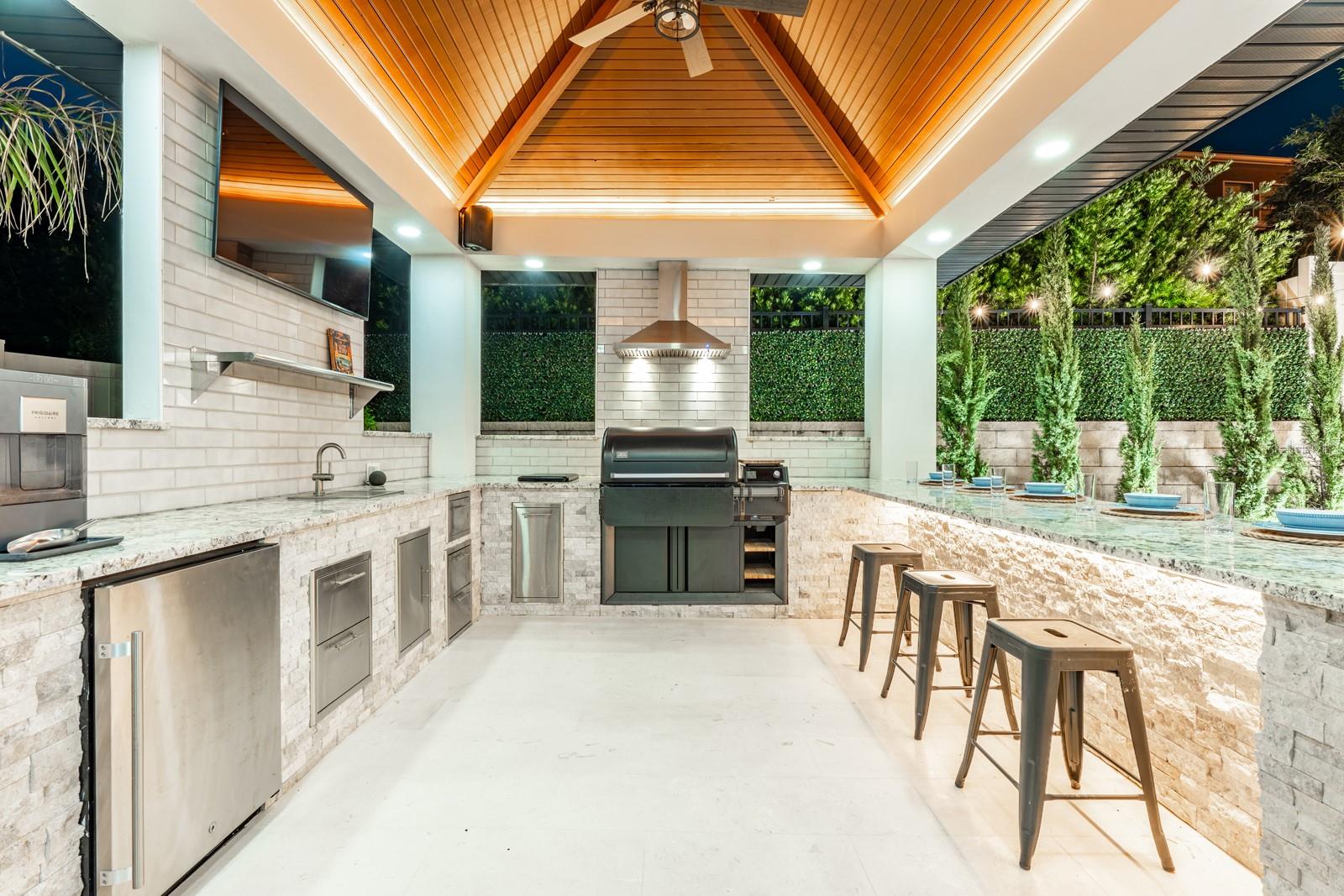 JOHNS LAKE LANDING - Residential