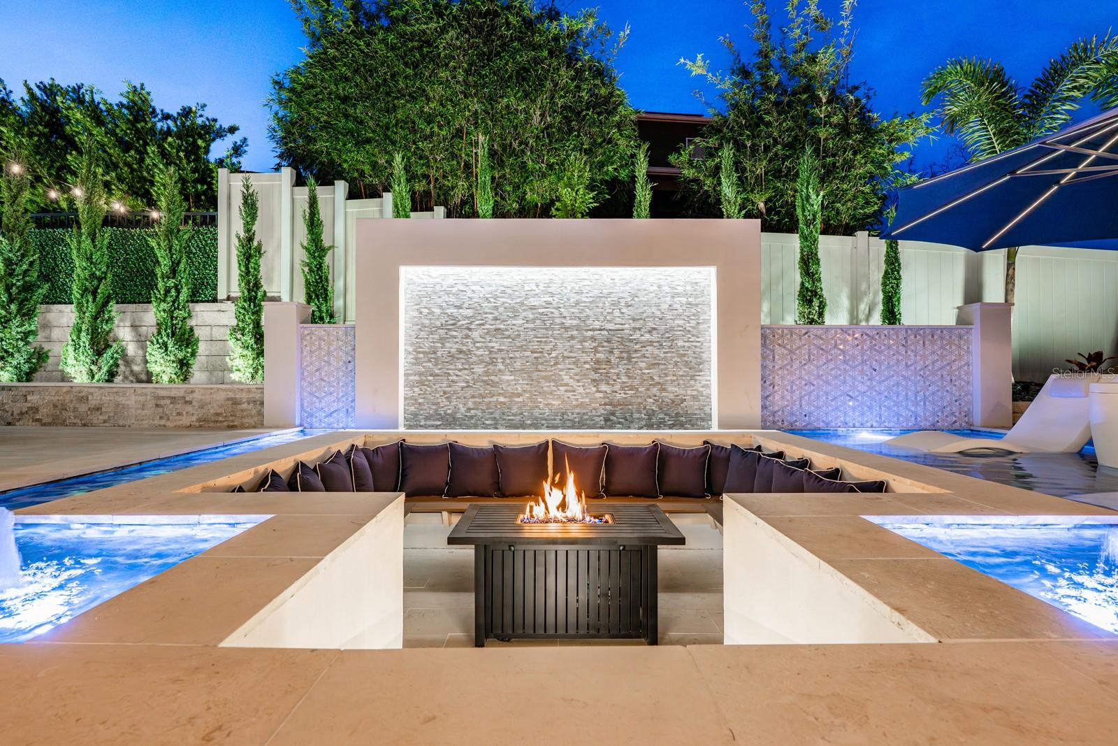 JOHNS LAKE LANDING - Residential