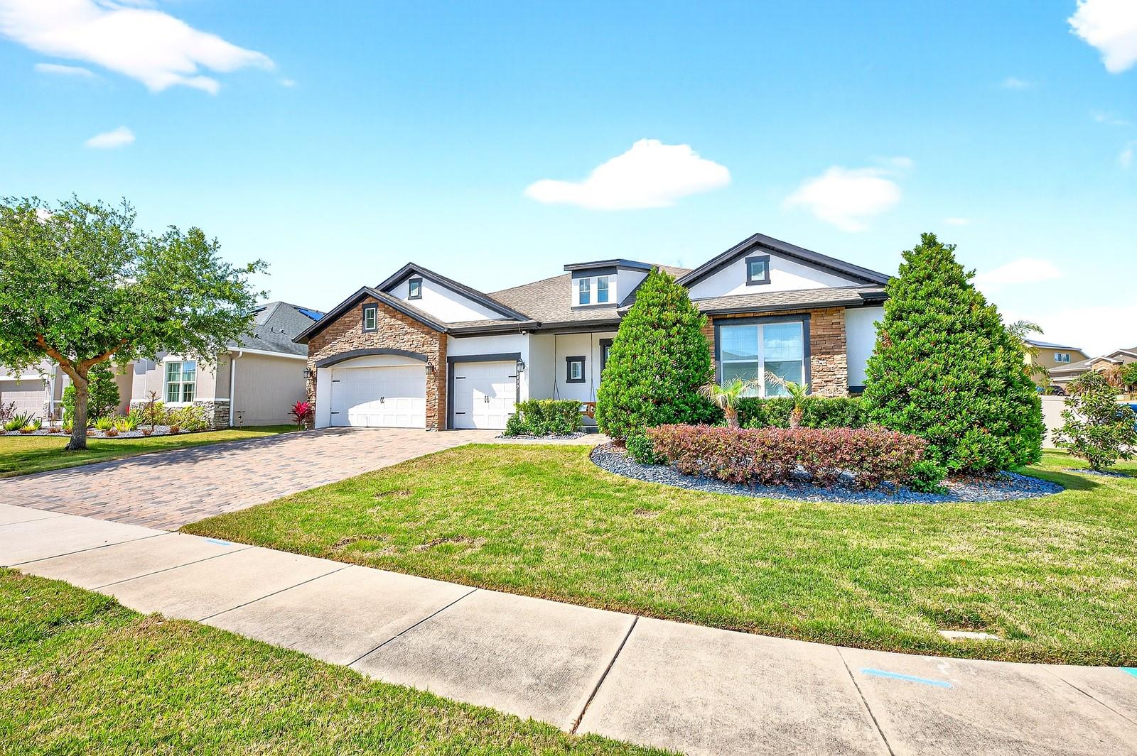 JOHNS LAKE LANDING - Residential