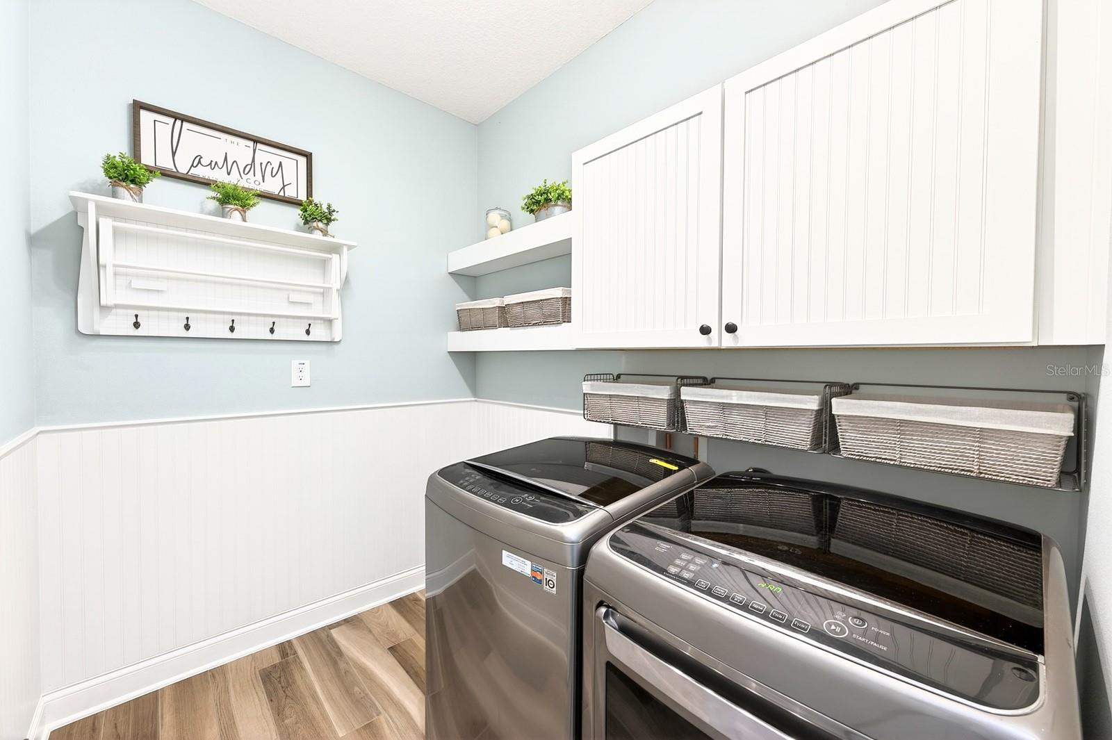 JOHNS LAKE LANDING - Residential