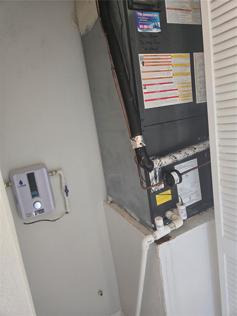 SUMMER PLACE - Residential