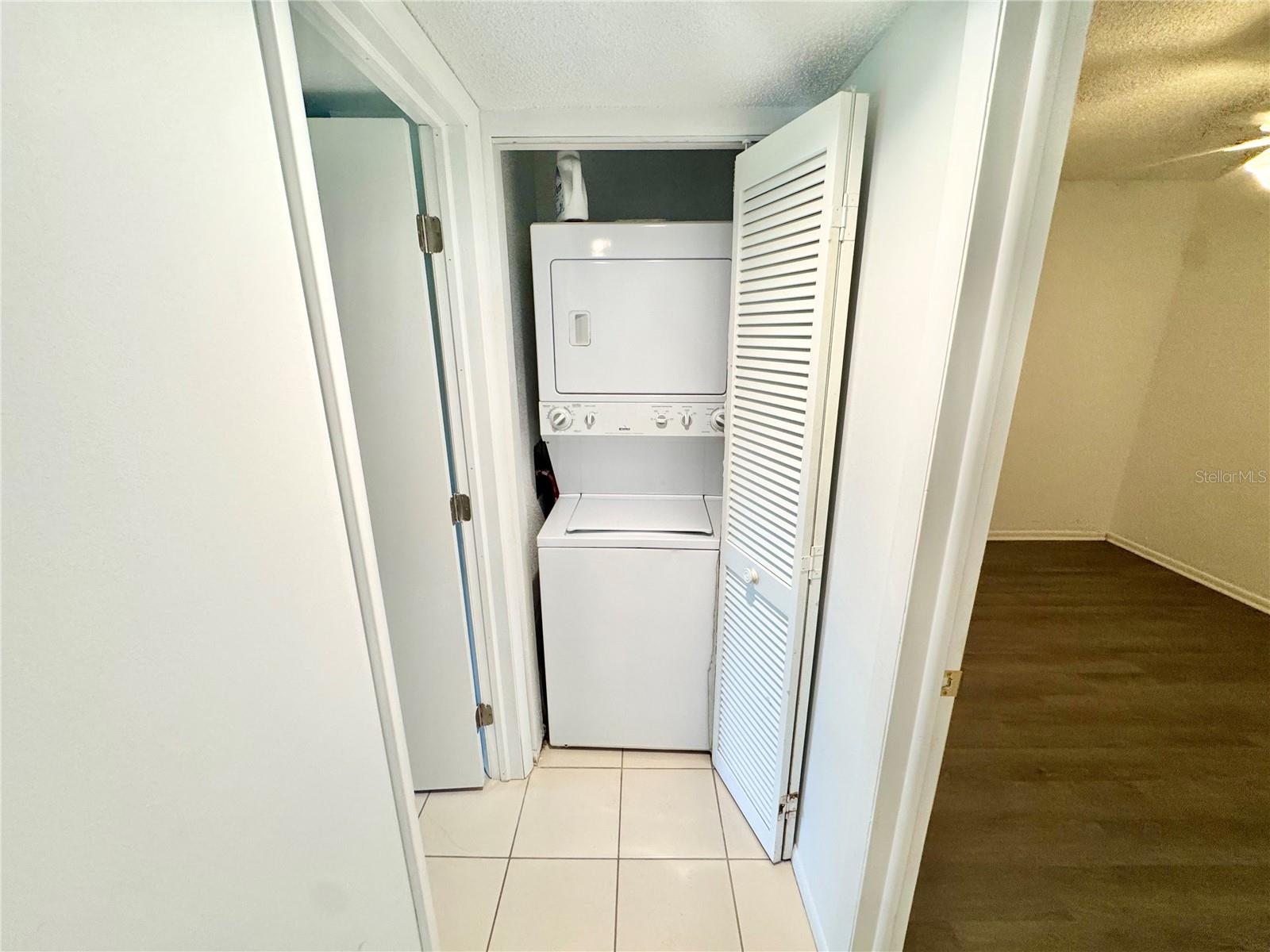 SANDHILL PINES BLDG 13 - Residential